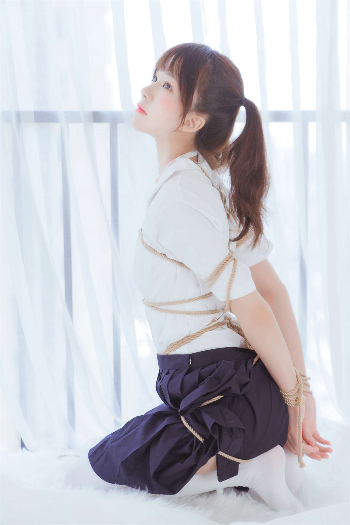 桜桃喵 – 捆绑-日更街拍