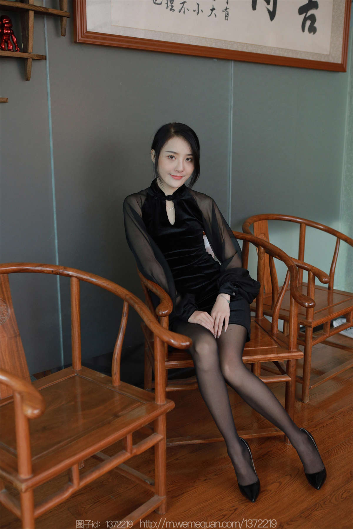 图片[2]-IESS异思趣向 2023.05.05 丝享家1442：婉萍 黑色蔷薇-日更街拍