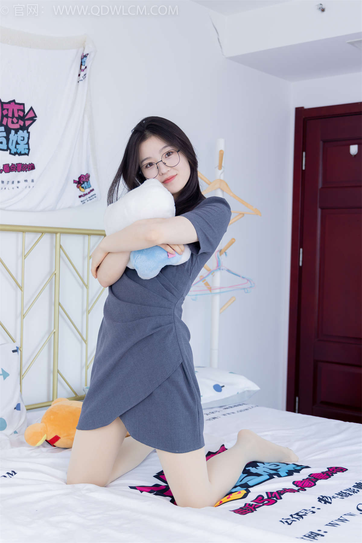 物恋传媒 NO.1858 青柠-平凡之旅-日更街拍