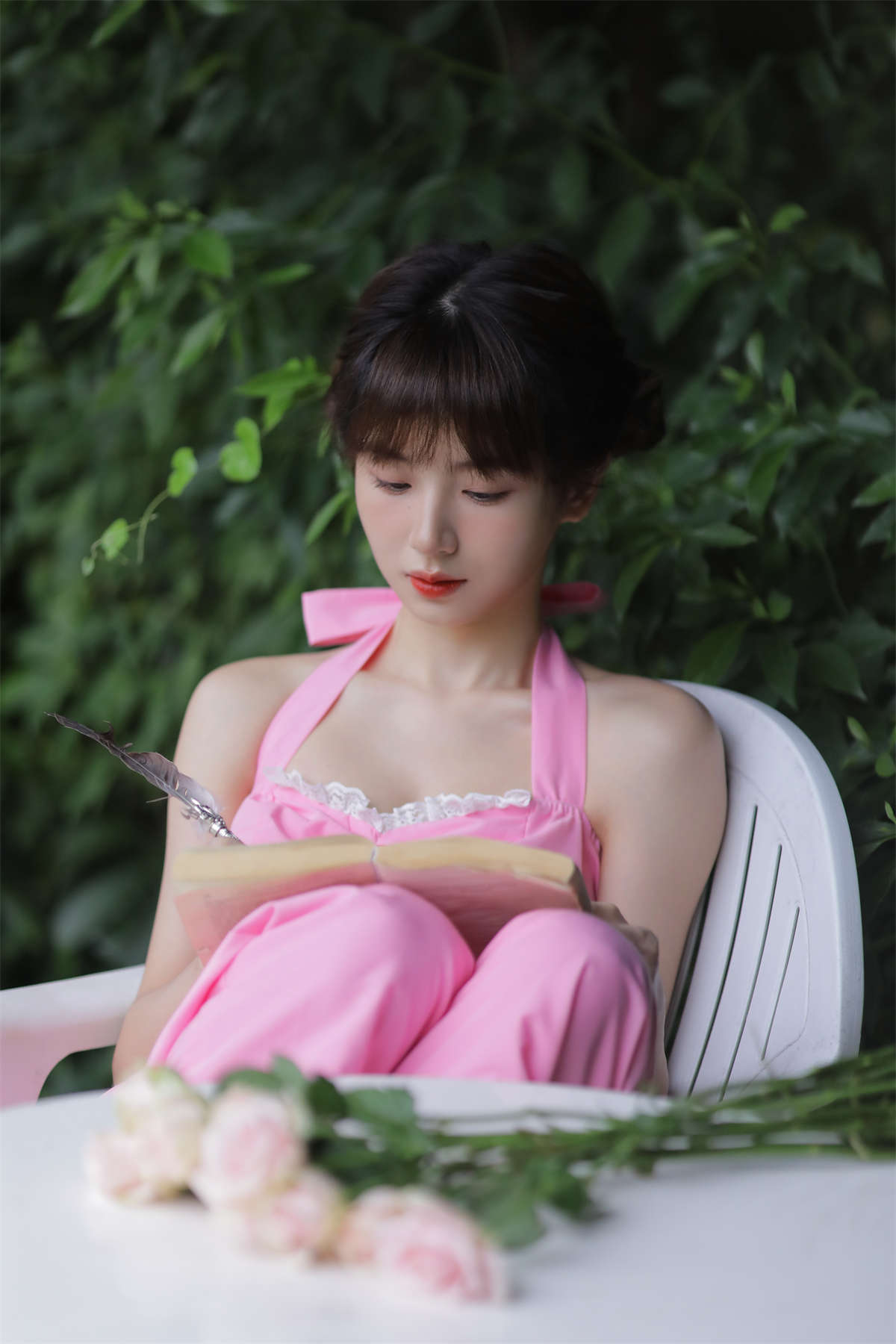 YITUYU艺图语 2022.11.21 粉色背带裤 顾林x插图1