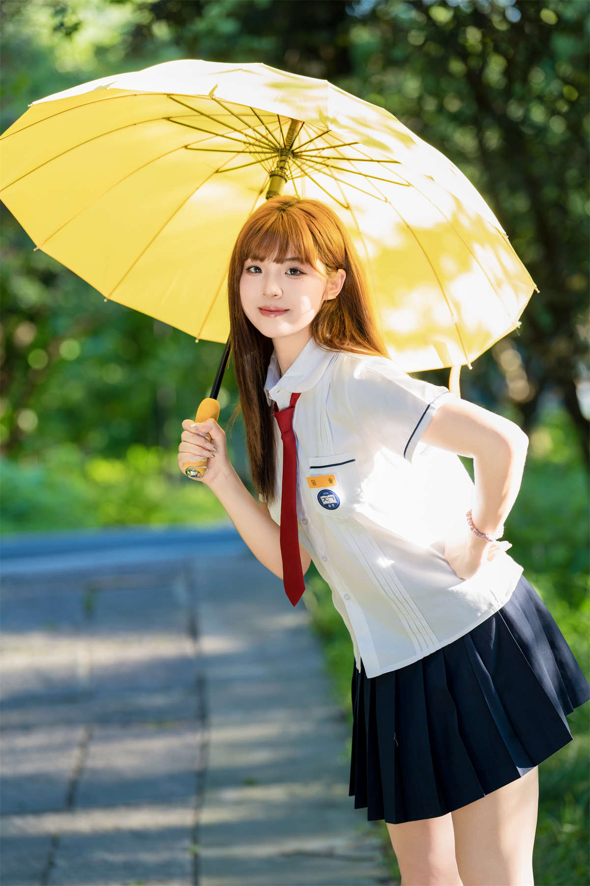 YITUYU艺图语 2024.09.19 撑一把伞 赛西西莉吗-日更街拍