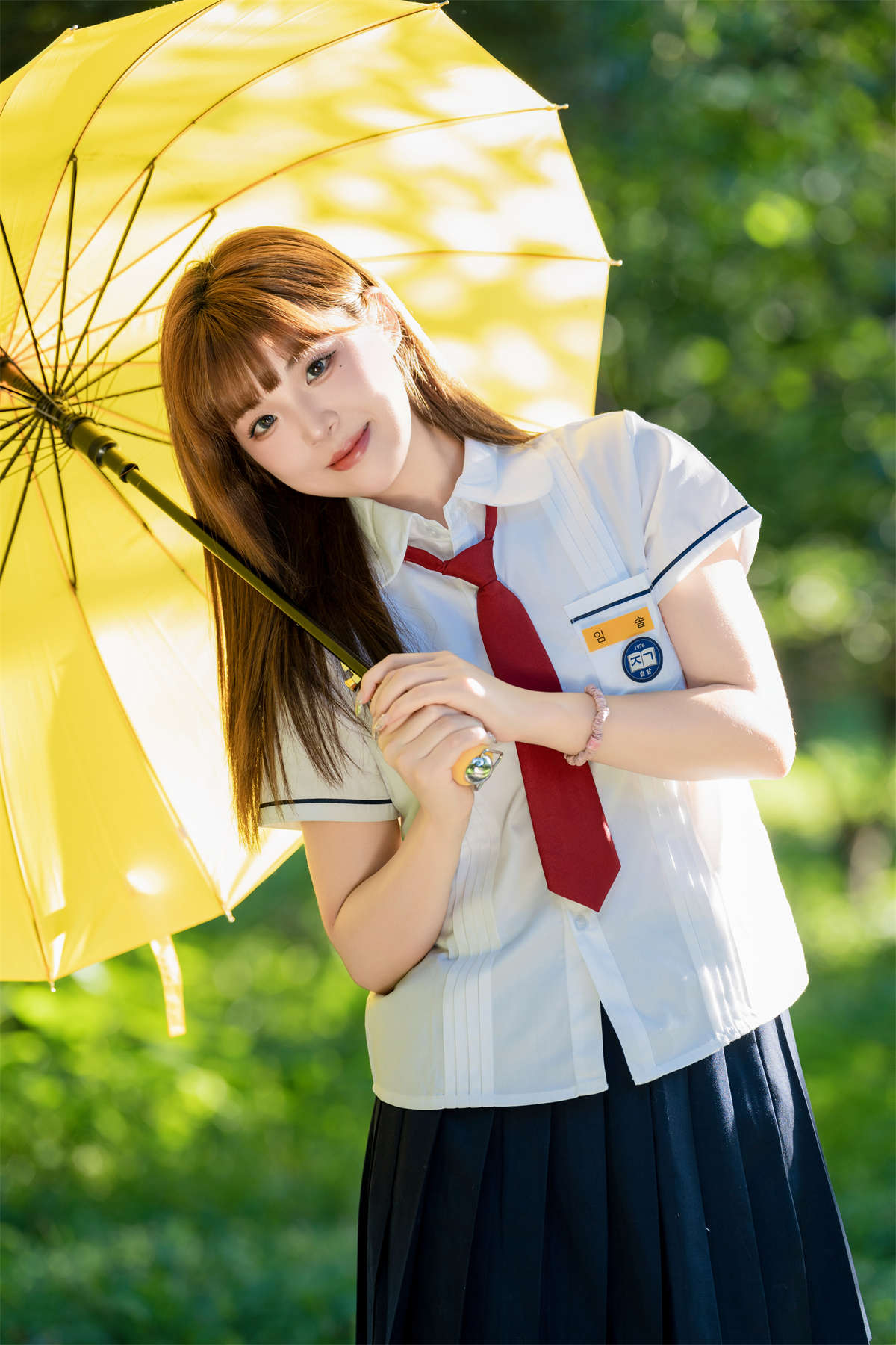 YITUYU艺图语 2024.09.19 撑一把伞 赛西西莉吗插图1