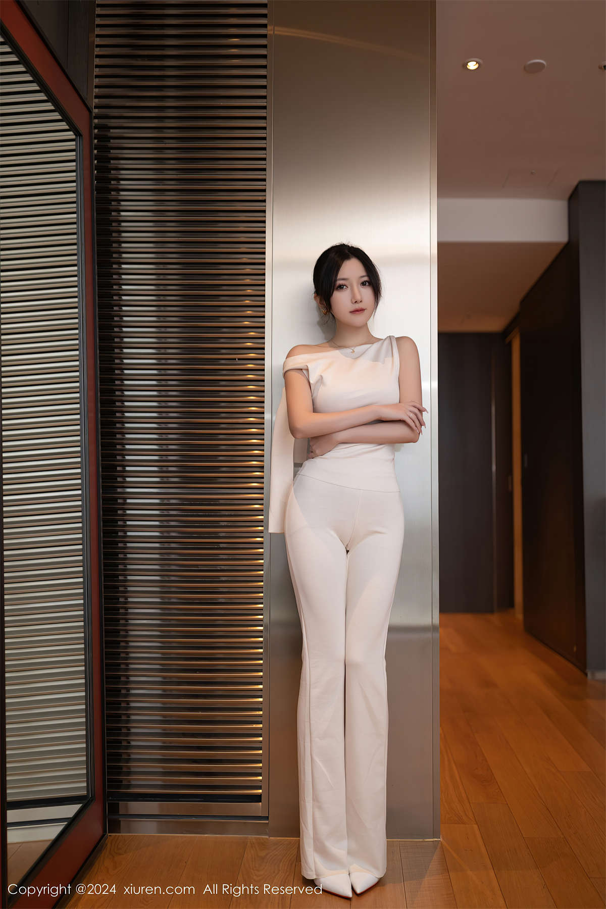 图片[2]-Xiuren秀人网 2024.11.15 NO.9457 鱼子酱Fish-日更街拍