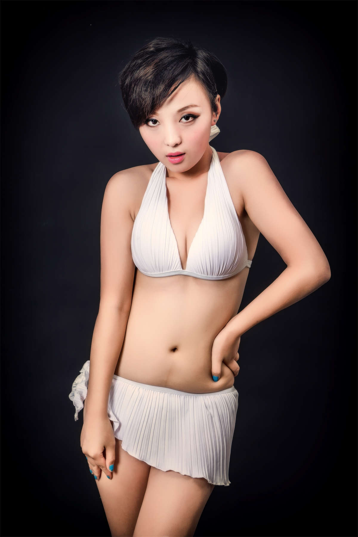 图片[2]-大名模网 2015 第7期 女神牛妞房大片-日更街拍