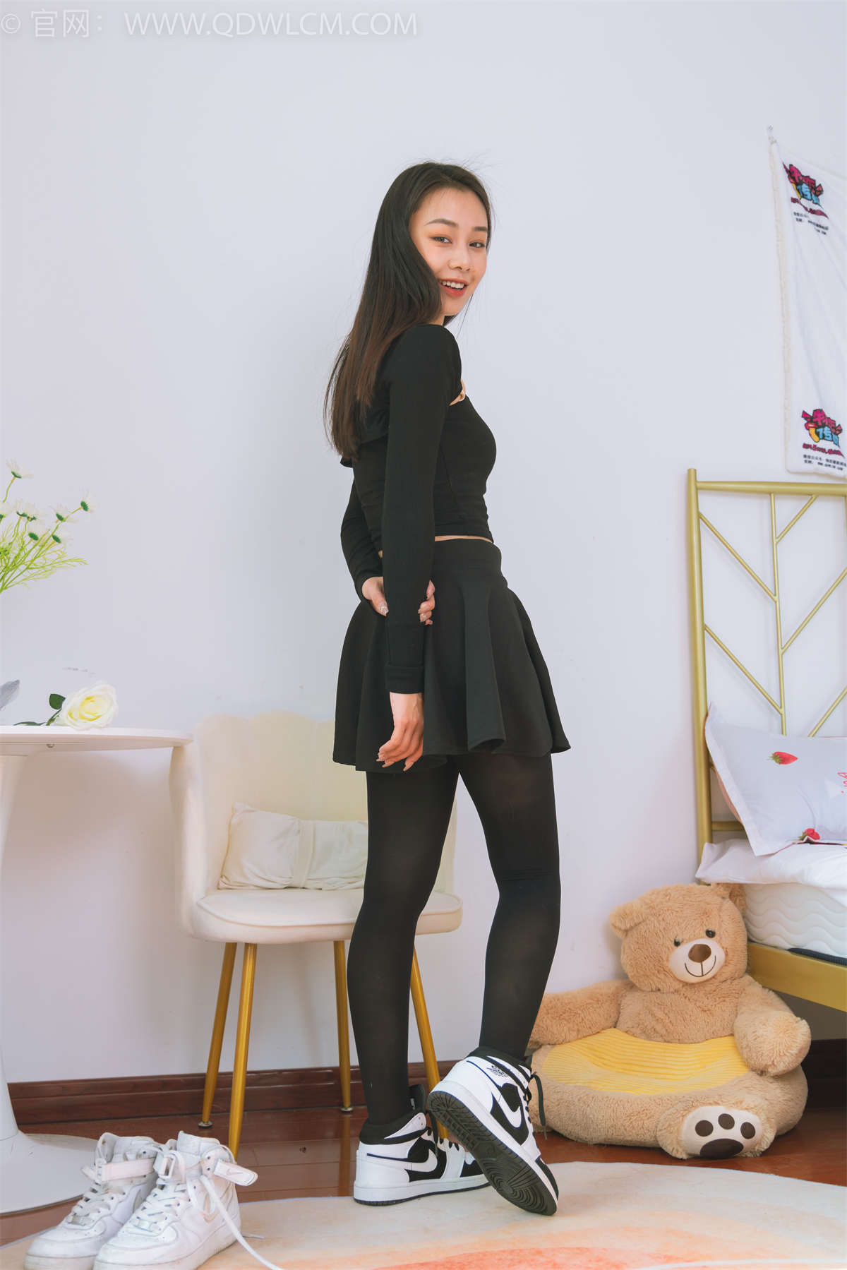 图片[2]-物恋传媒 NO.1521 岚岚-黑色风情-日更街拍