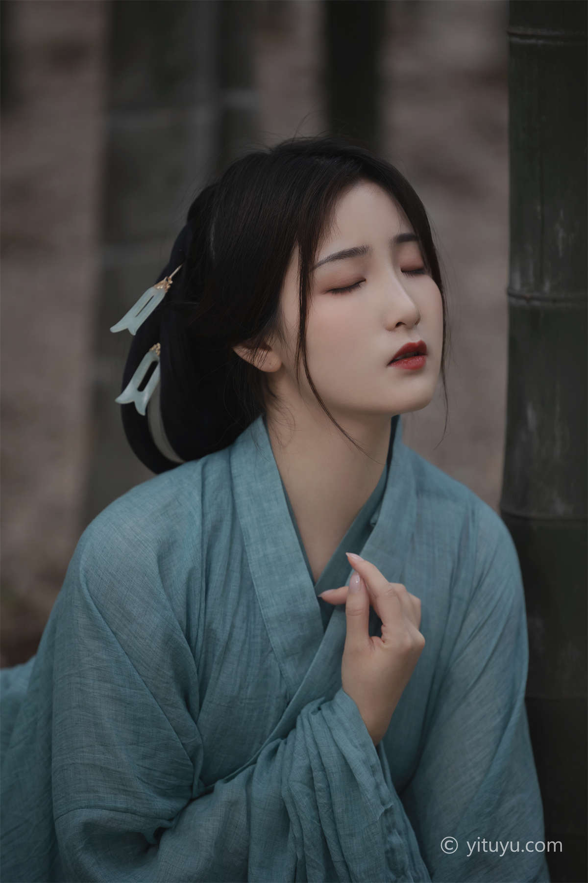 图片[2]-YITUYU艺图语 2021.06.14 盼 金儿-日更街拍