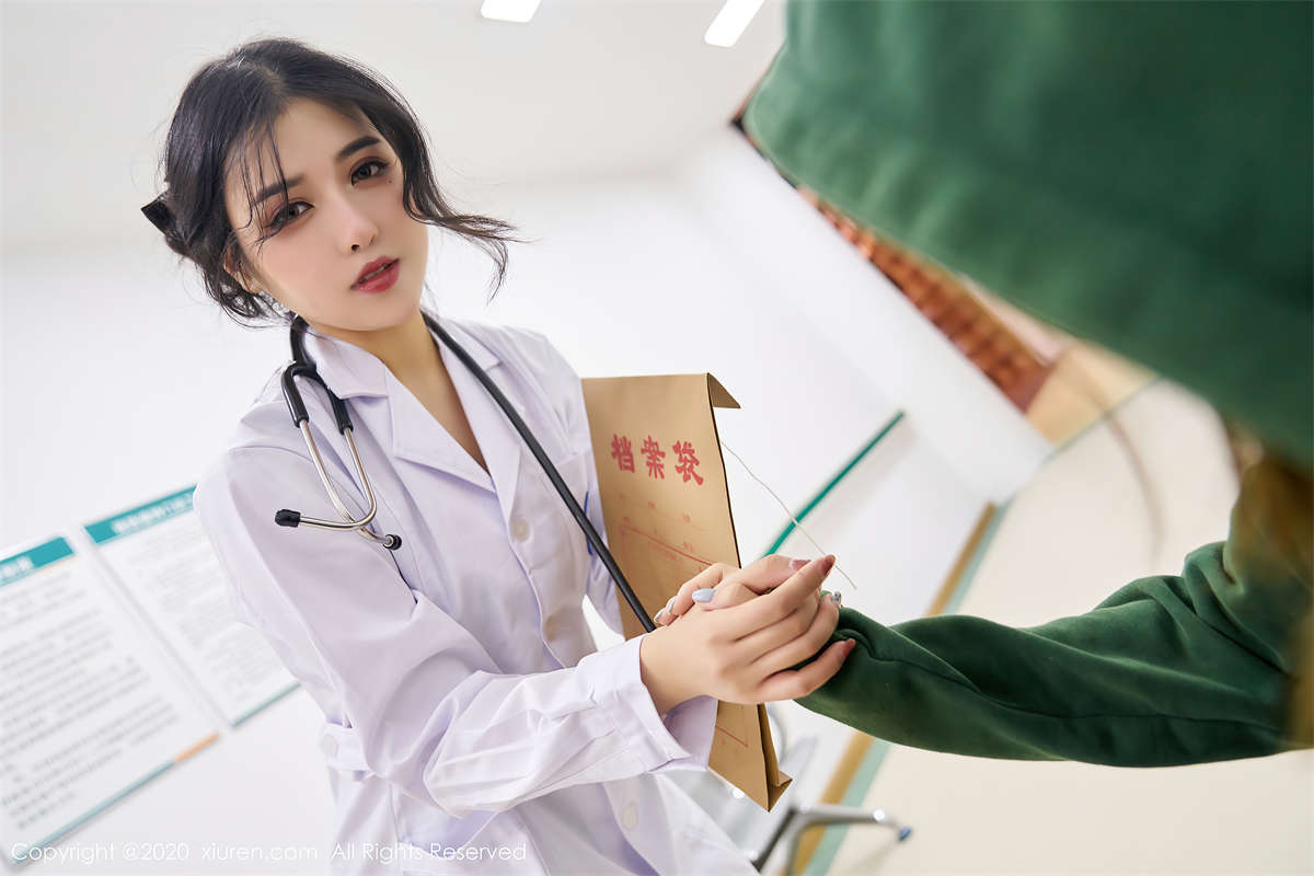 图片[2]-Xiuren秀人网 2020.12.22 NO.2925 韩静安-日更街拍