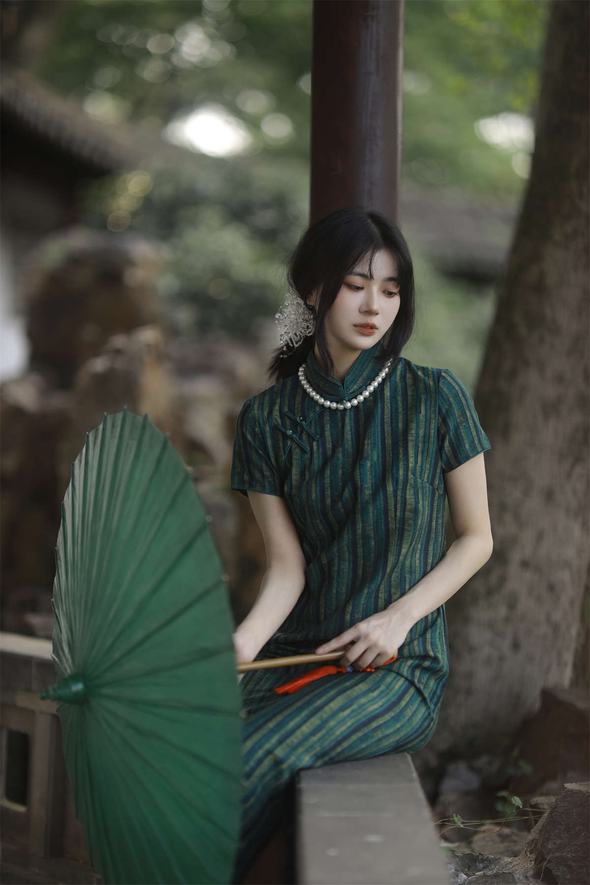 YITUYU艺图语 2022.11.05 绿意旗袍 Elikaka-日更街拍