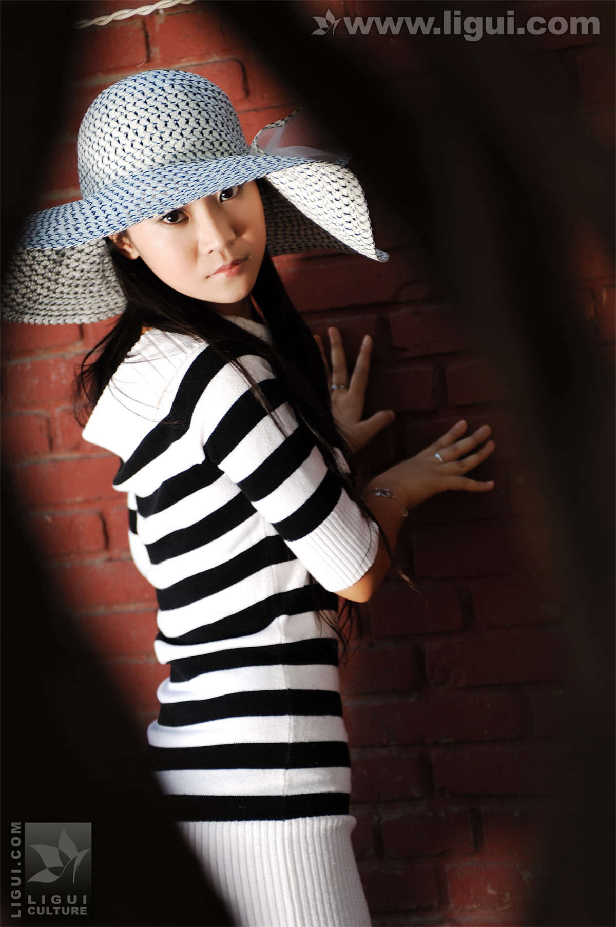 图片[2]-Ligui丽柜 20090122 时尚美足达人街边秀足千姿百媚 卡鲁鲁-日更街拍