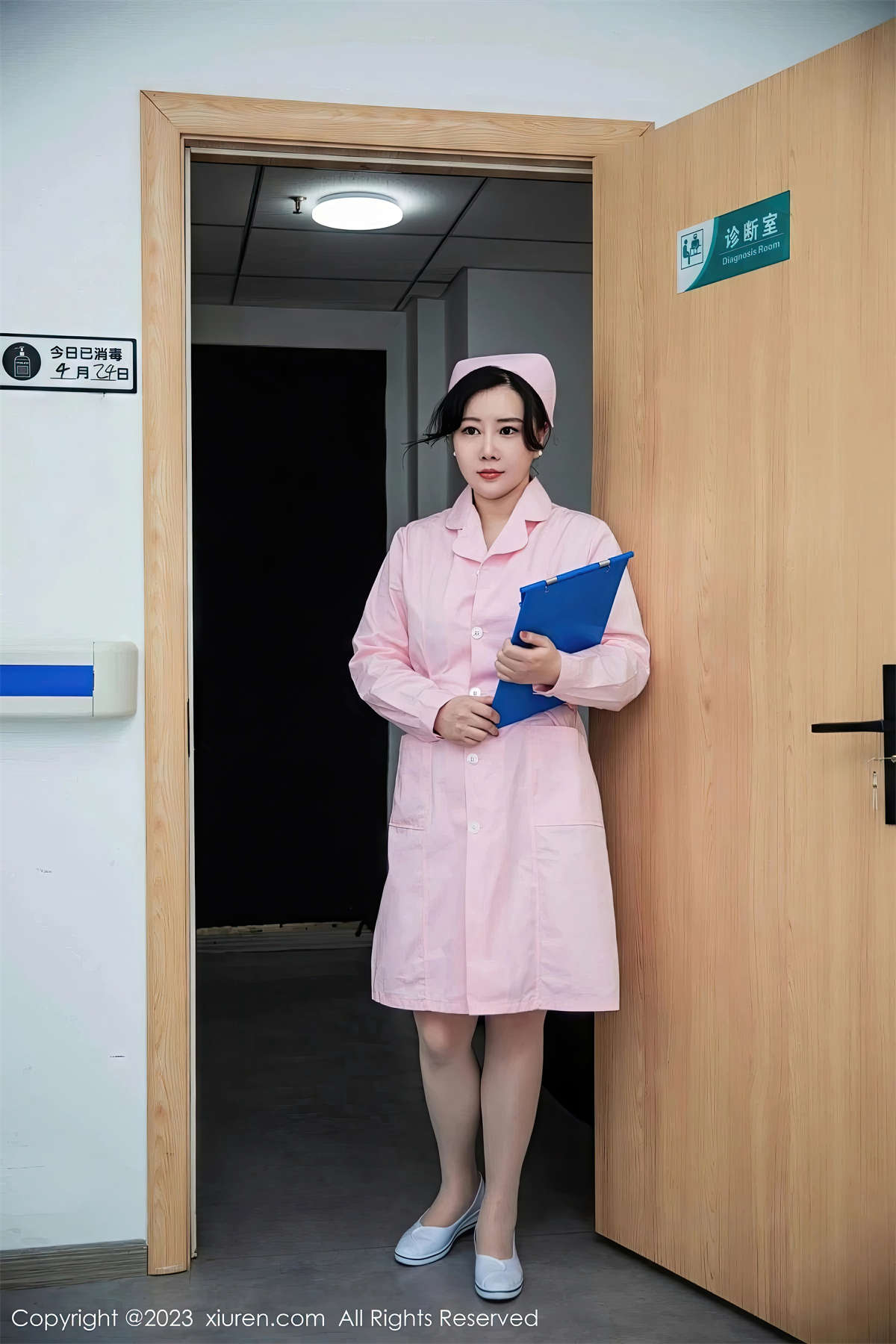 图片[2]-Xiuren秀人网 2023.08.08 No.7199 王婉悠-日更街拍