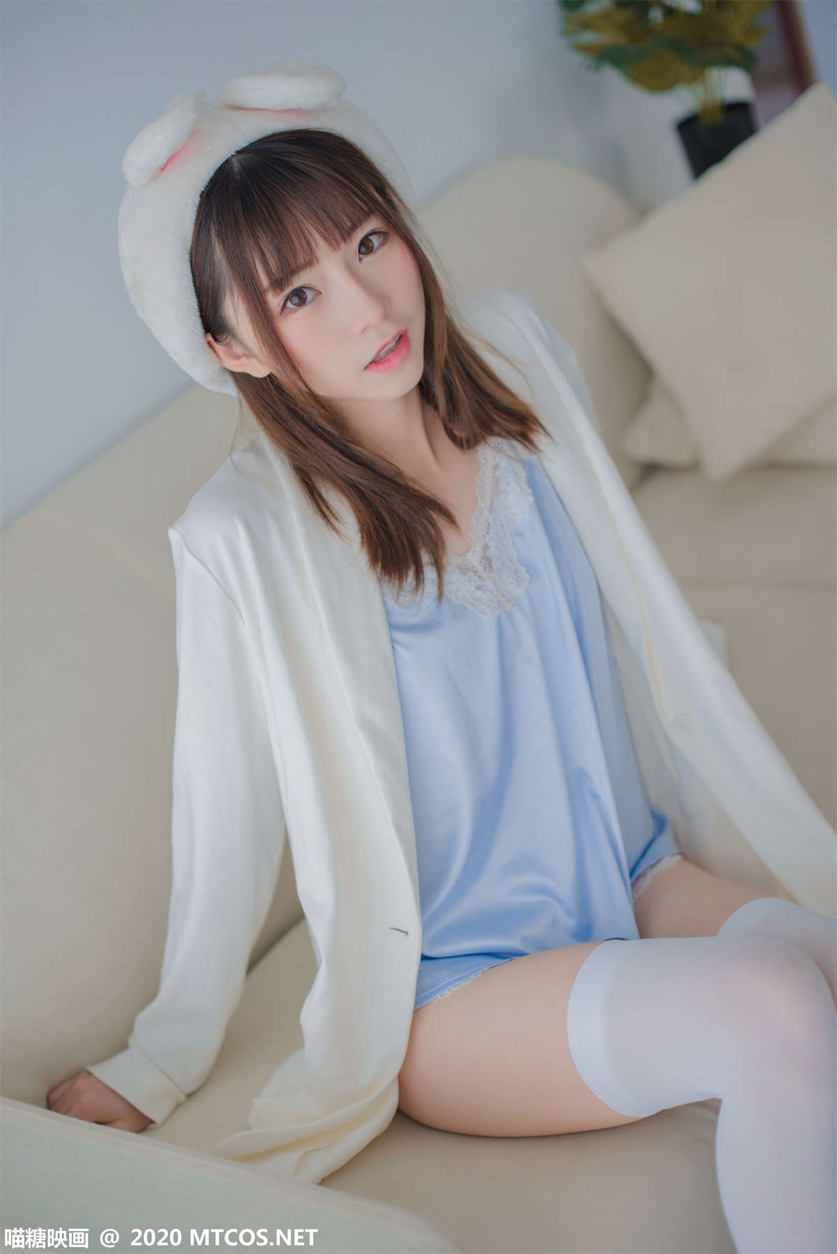 图片[2]-喵糖映画 VOL.251 纯纯的兔耳女友-日更街拍