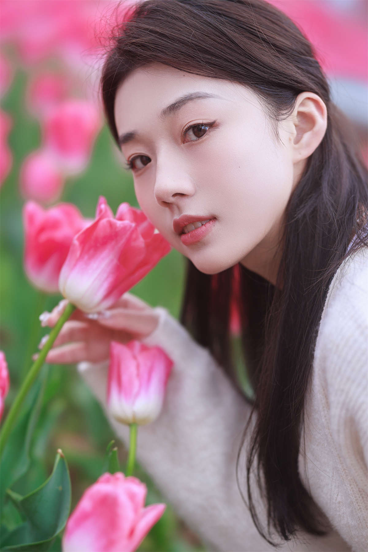 YITUYU艺图语 2023.06.07 郁金香拍照 裴同学插图1