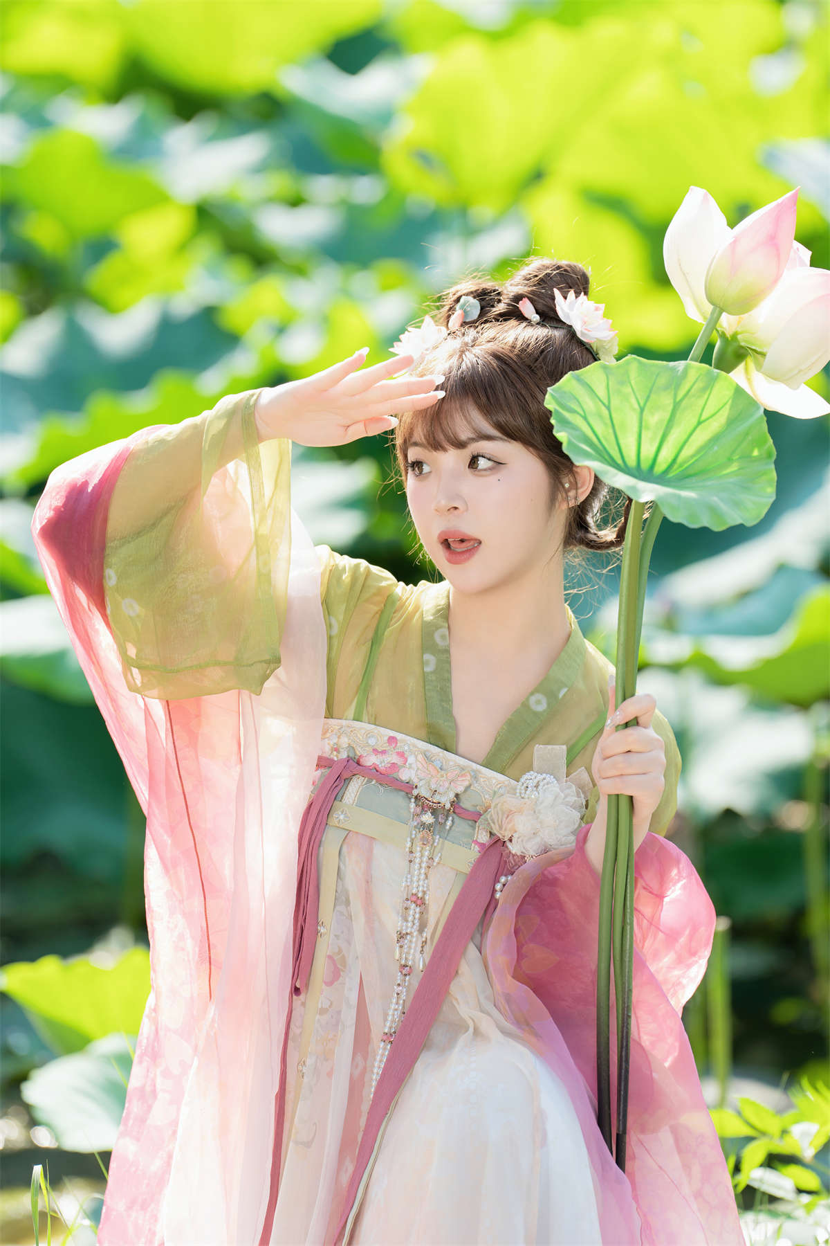 YITUYU艺图语 2024.08.23 荷花精灵 赛的过西莉吗插图1