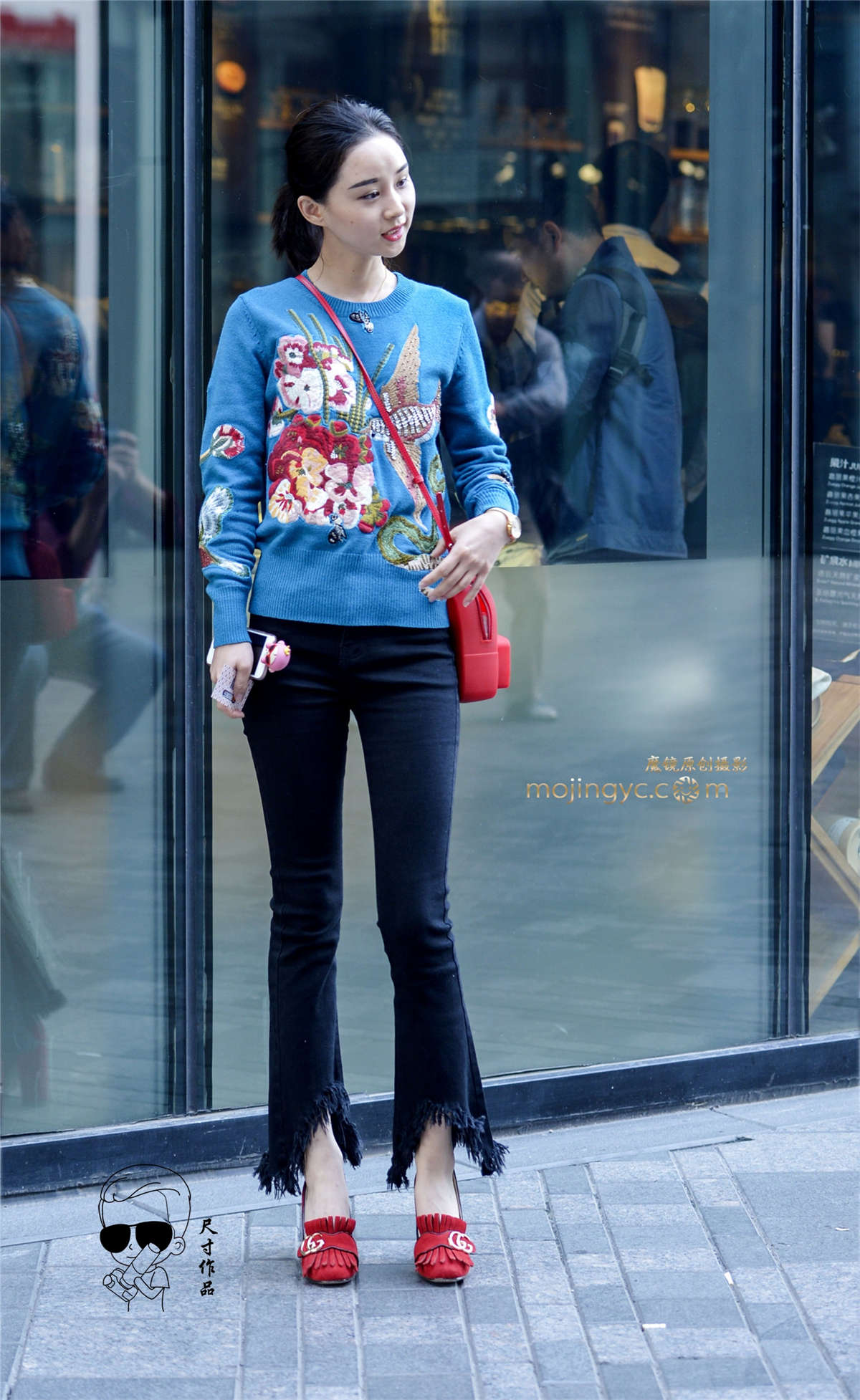 美女喇叭裤红色高跟鞋凸显身材美丽（2016年10月18日14P）-日更街拍