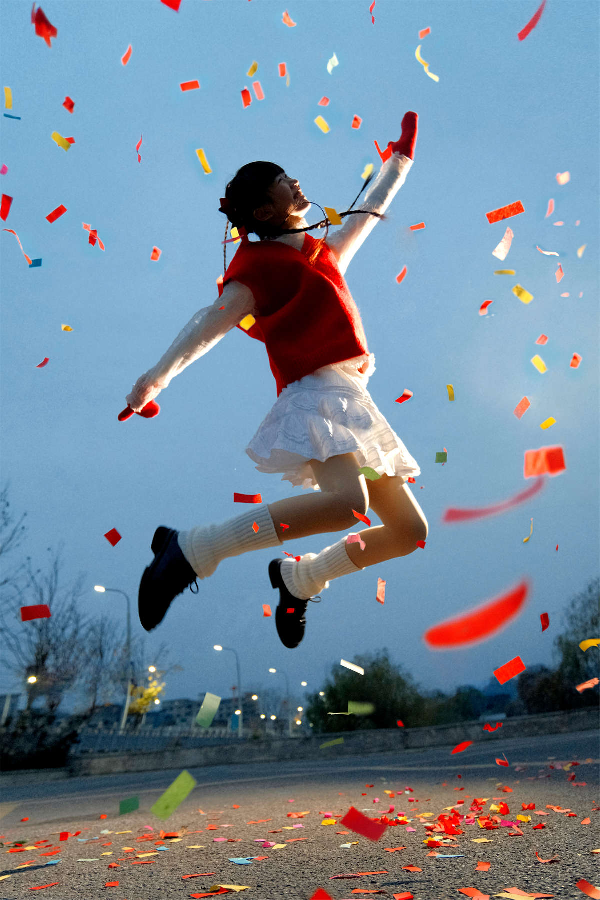 图片[2]-YITUYU艺图语 2025.03.11 闪亮的新年 是三金呀-日更街拍