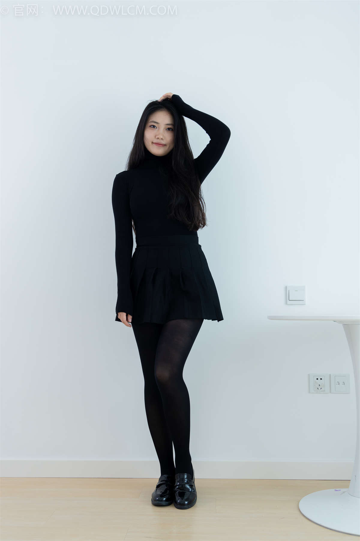 物恋传媒 NO.1667 香香-更好的自己-日更街拍