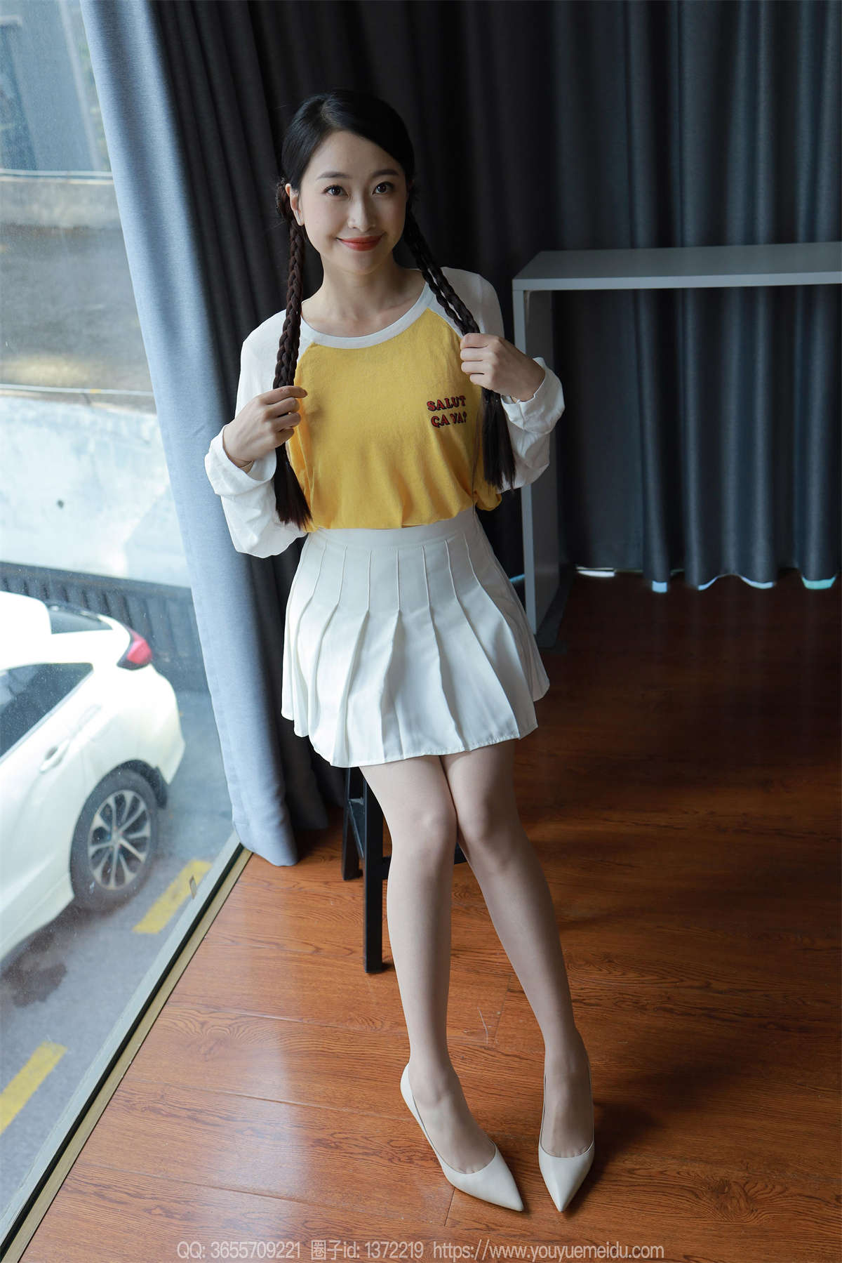 IESS异思趣向 2024.01.04 丝享家1629：小婕 俏皮麻花辫-日更街拍