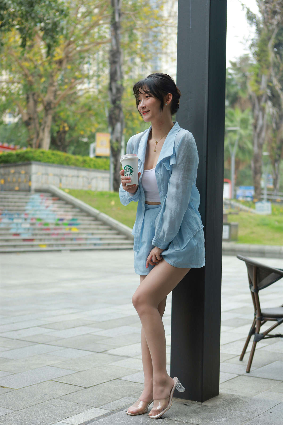 IESS异思趣向 2022.05.11 丝享家1085：秋秋 蓝色事业线-日更街拍