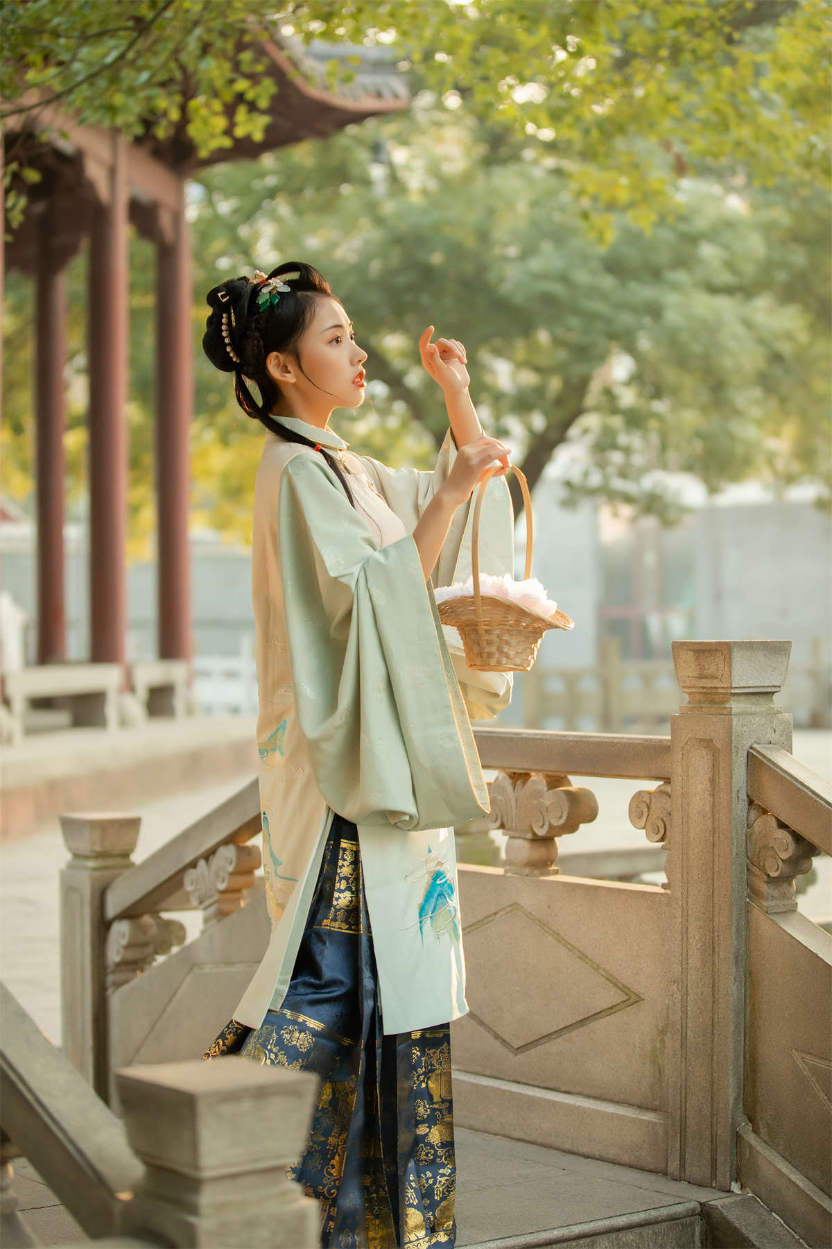 YITUYU艺图语 2022.08.28 春雨杏花急急落 日落欣橙插图1