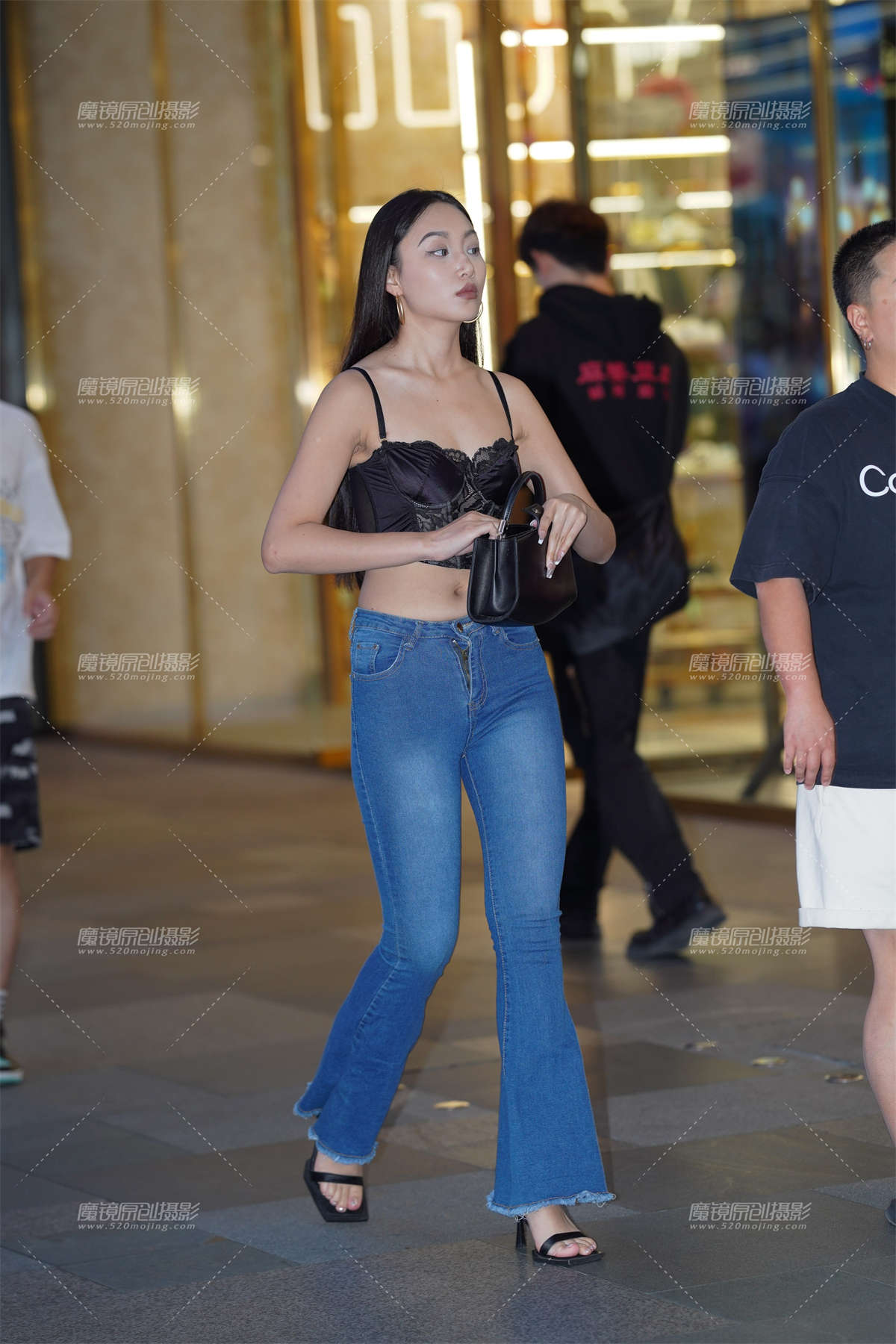 紧牛 真美-日更街拍