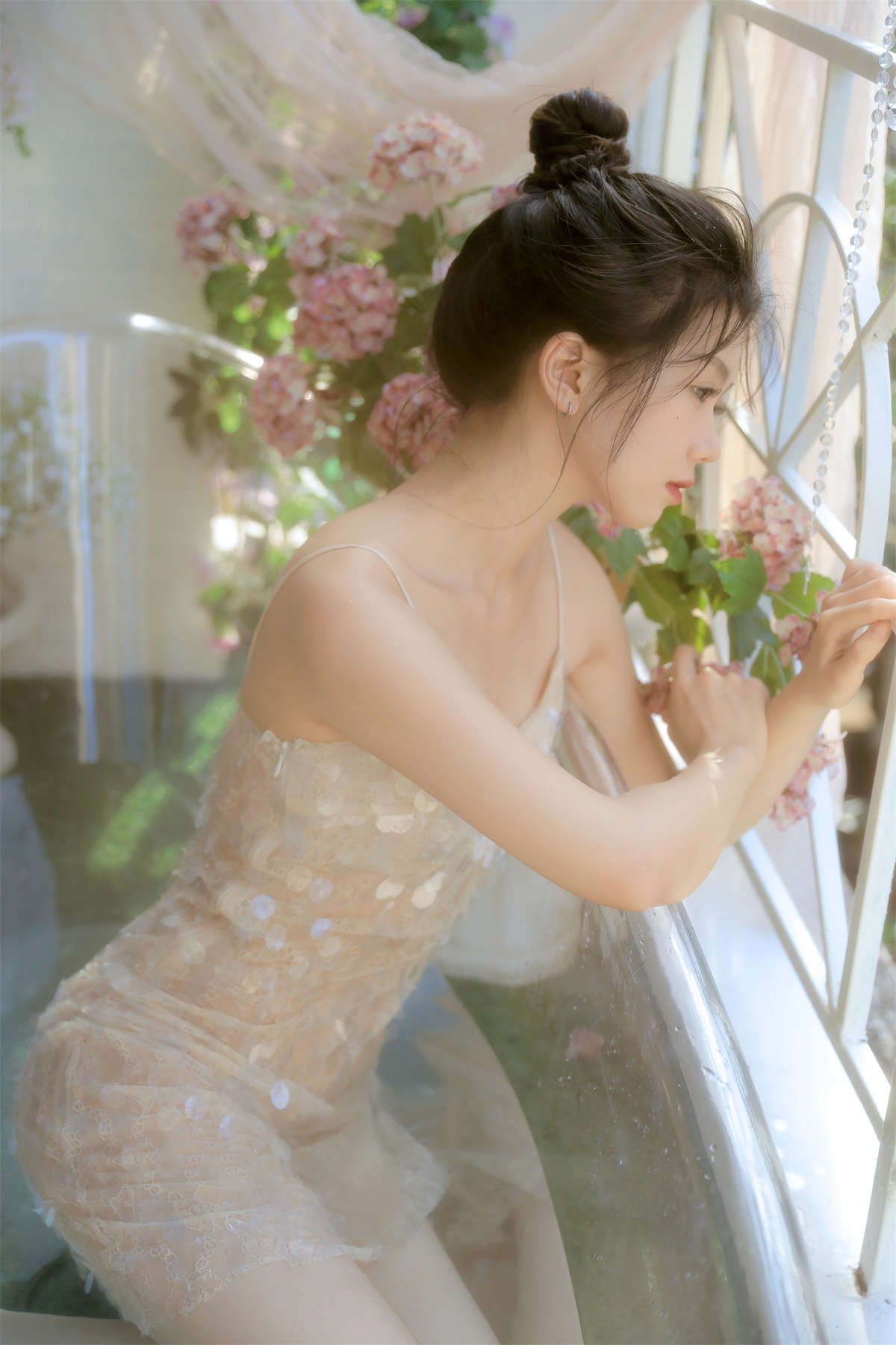 YITUYU艺图语 2022.09.08 光将浪漫撒人间 聂十三插图1