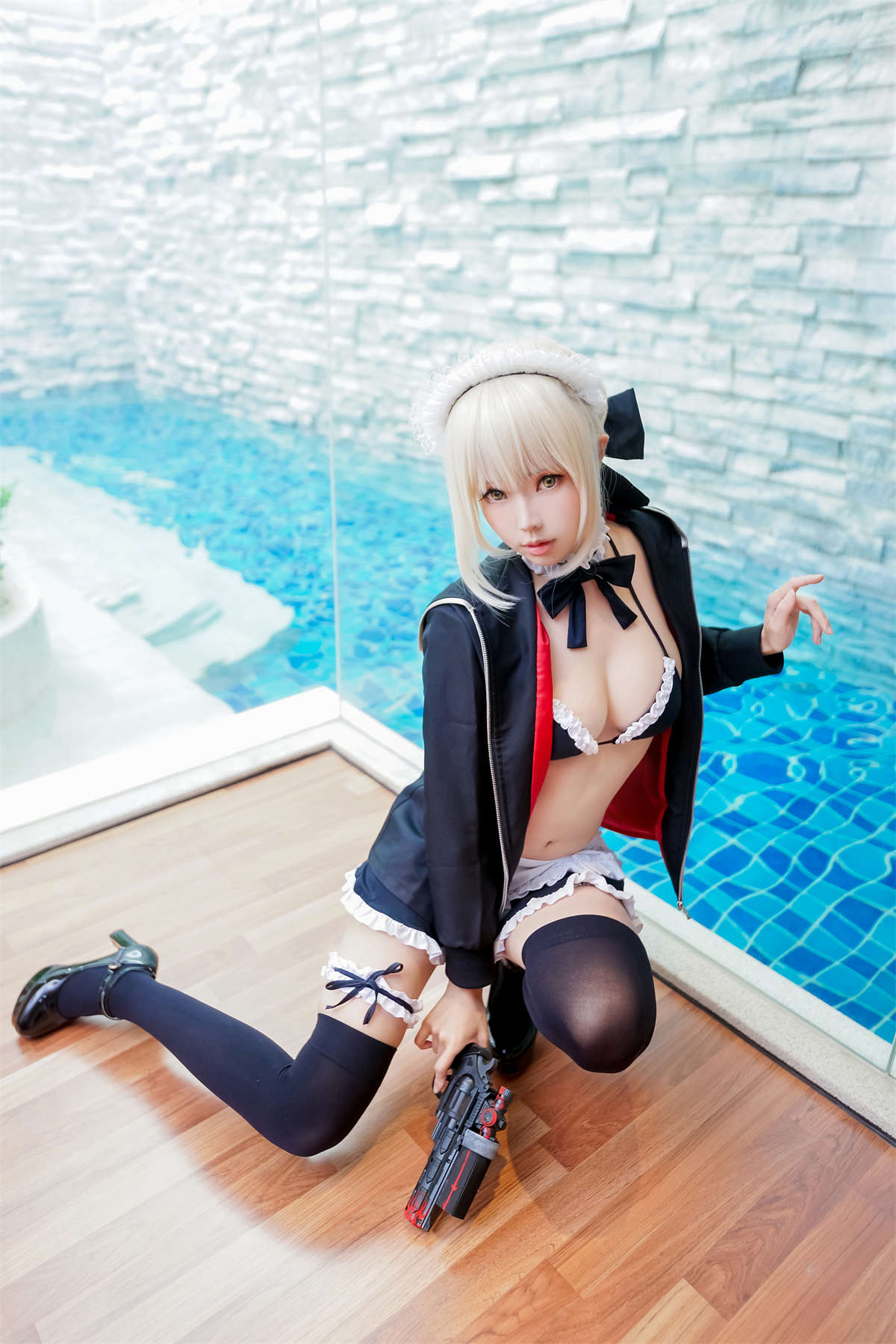 Ely_eee(ElyEE子) 贞德女仆-日更街拍