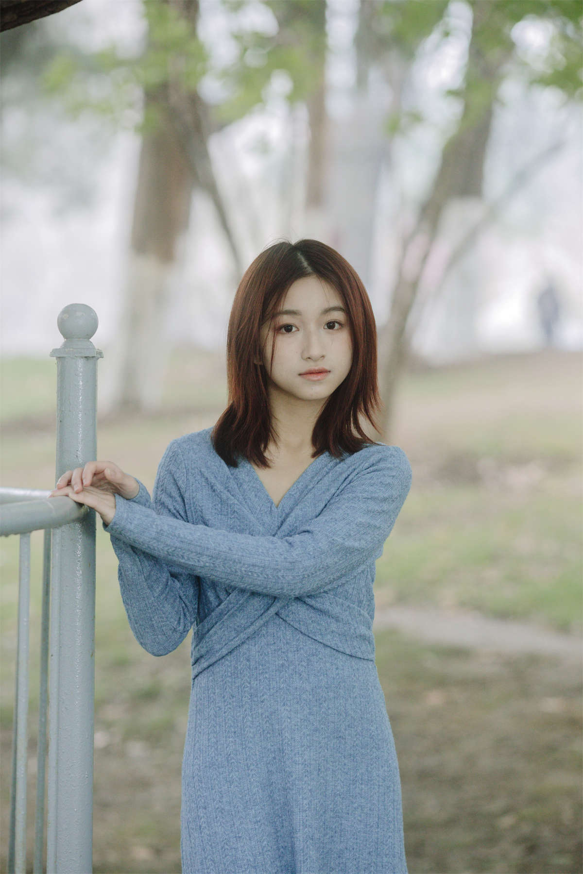 YITUYU艺图语 2023.03.16 阴天的湖面 钰儿插图1