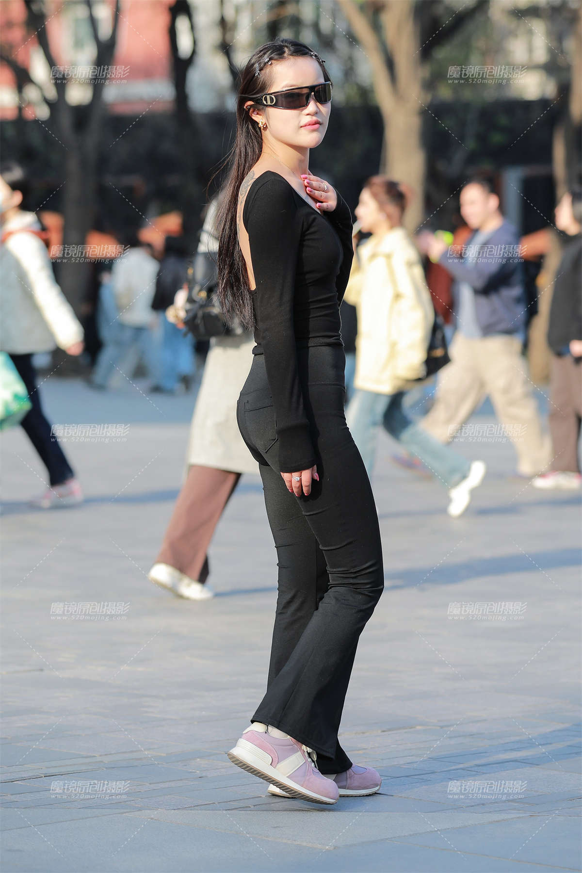 图片[2]-黑色紧身裤-日更街拍