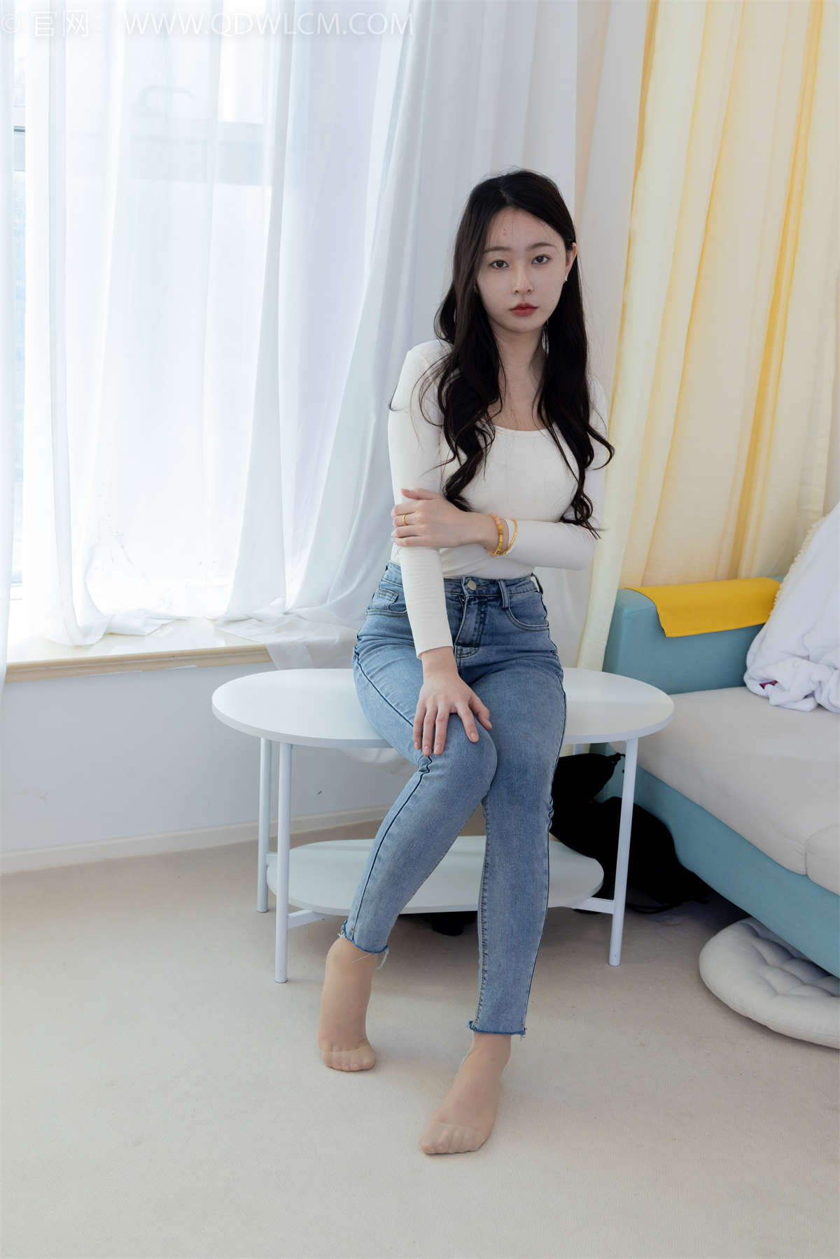 物恋传媒 NO.1861 美兔-放纵的滋味-日更街拍