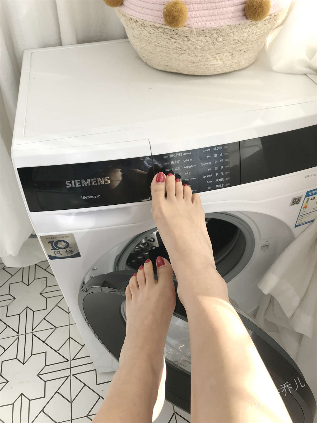 图片[2]-安乔乔儿(Nia乔乔) NO.016 阳台洗衣房-日更街拍