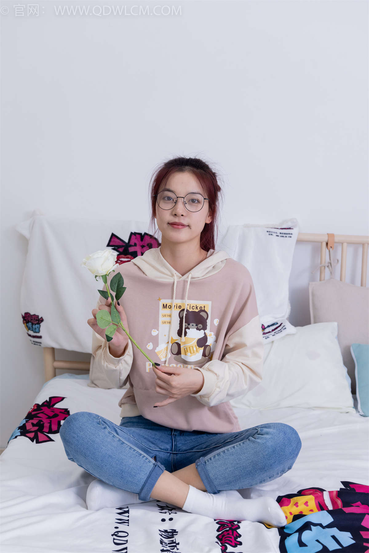 物恋传媒 NO.1864 茯苓-如果爱忘了-日更街拍