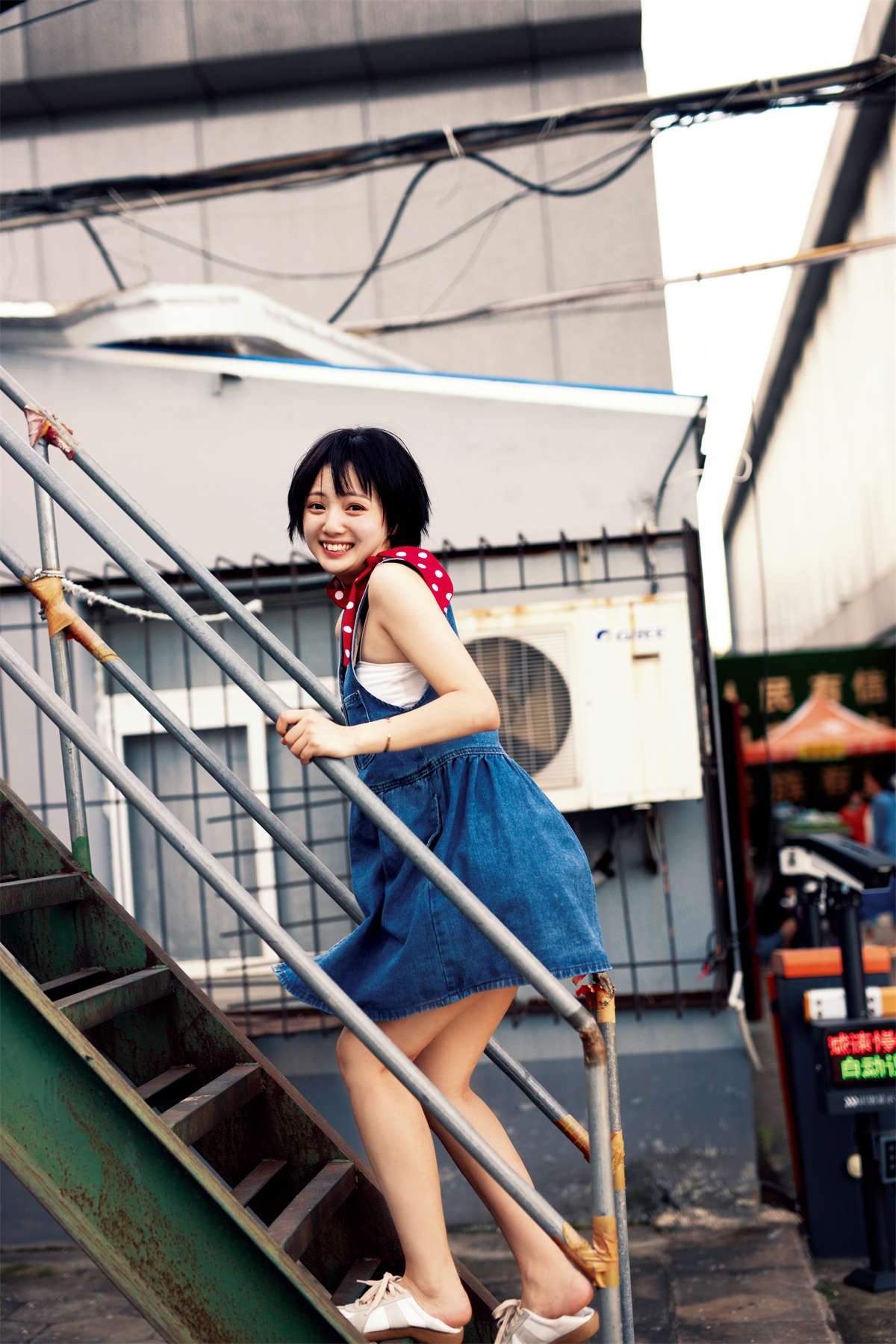 图片[2]-YITUYU艺图语 2021.11.27 短发女孩 黎美汐-日更街拍