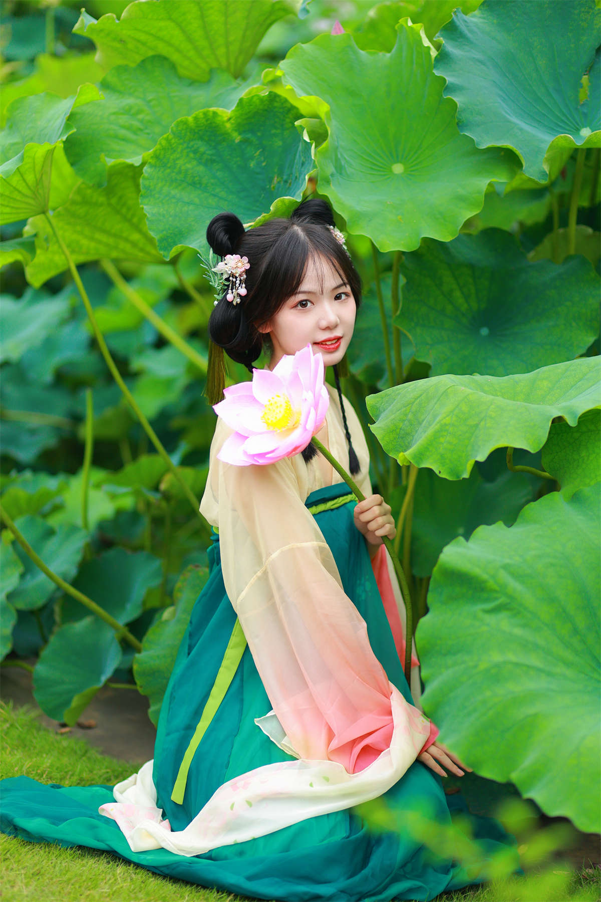 YITUYU艺图语 2023.07.10 荷塘少女 暮烟色CC插图1