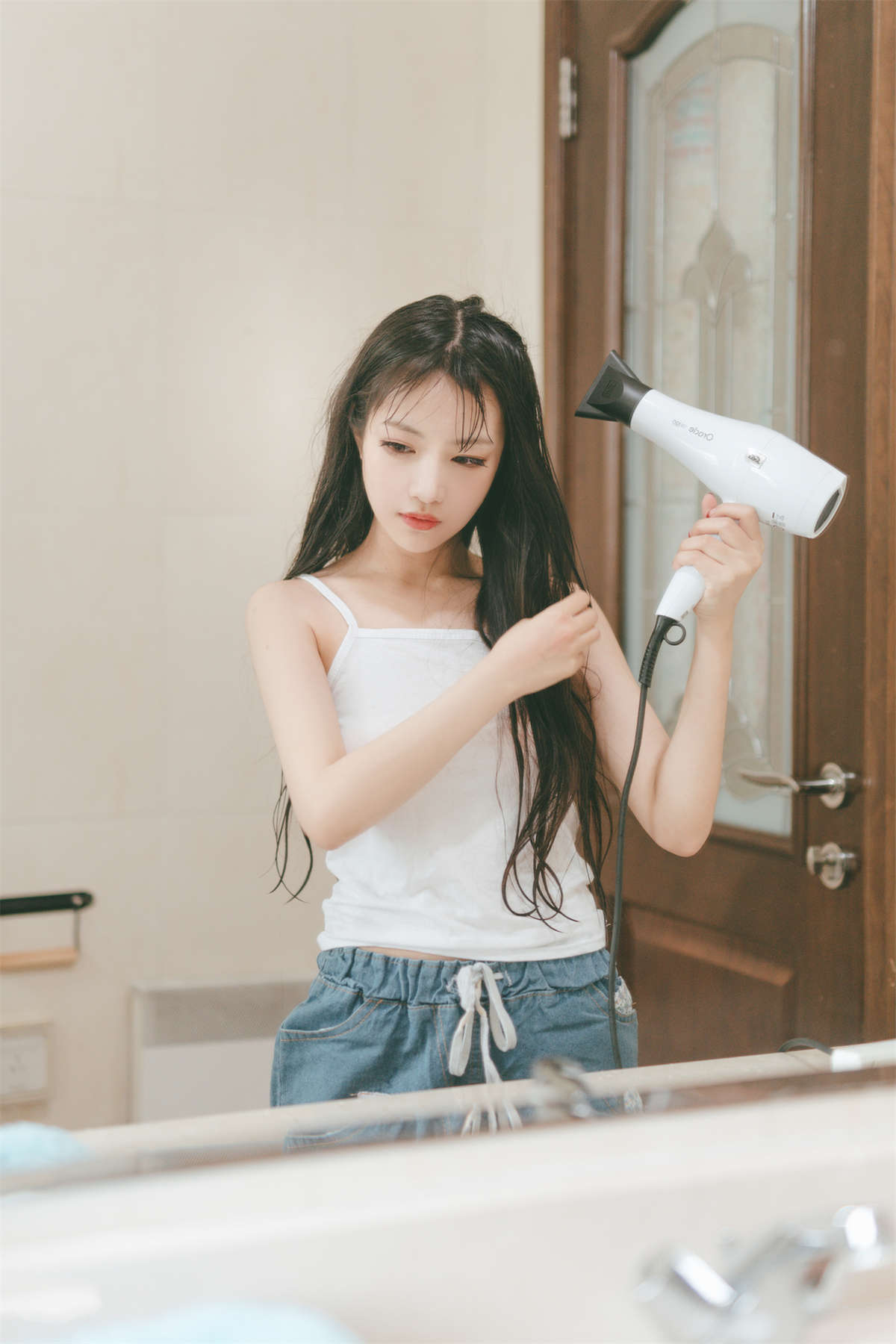 图片[2]-喵糖映画 VOL.260 居家女友-日更街拍