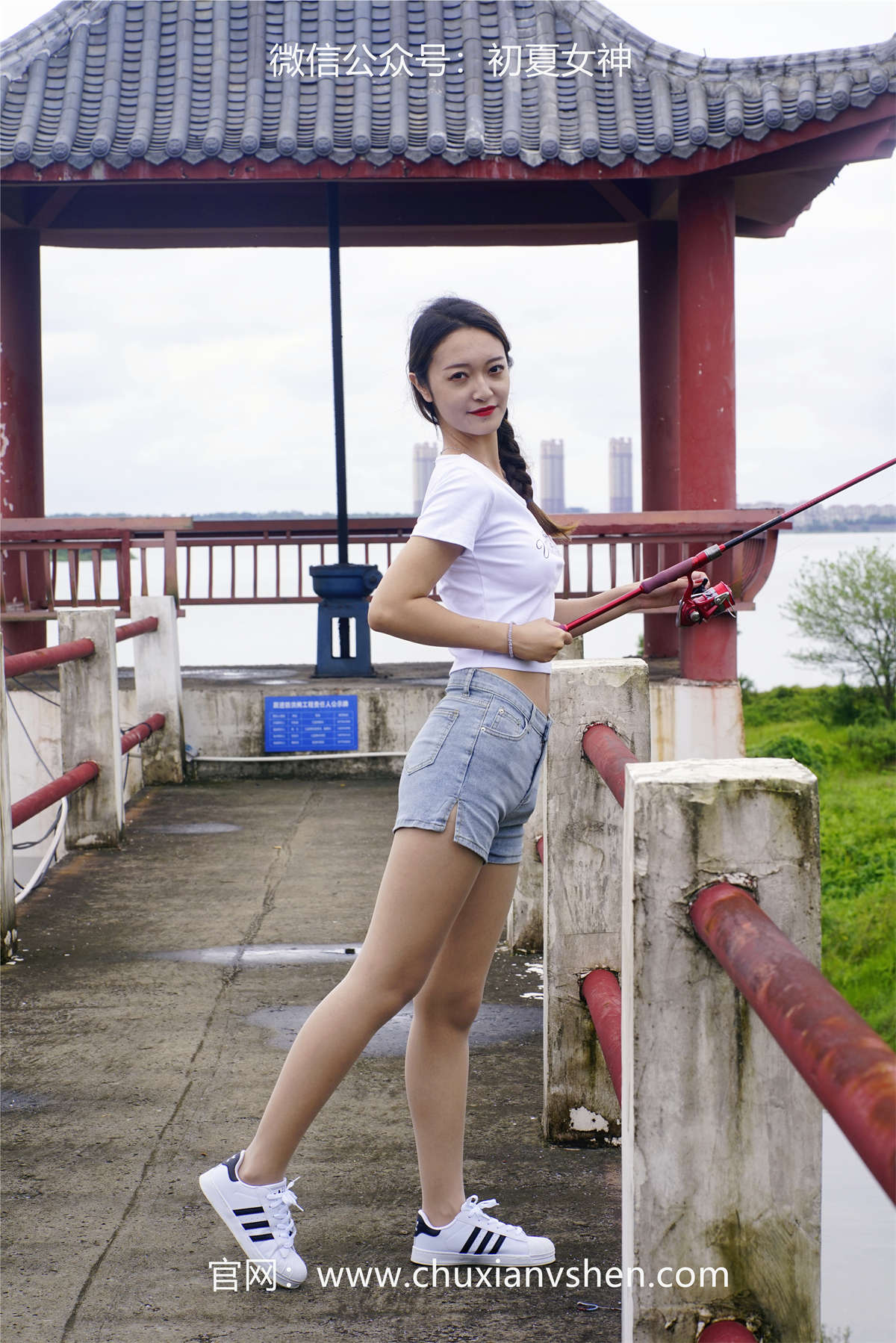 图片[2]-初夏女神 No.052 依依 新手钓鱼-日更街拍