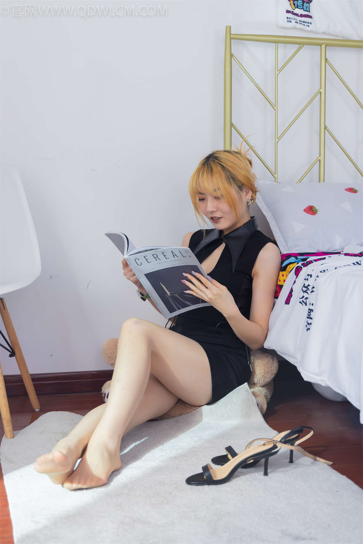 物恋传媒 NO.1403 叮叮-夜的神秘-日更街拍