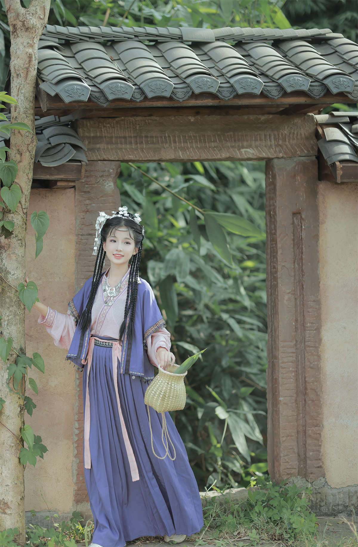 YITUYU艺图语 2022.09.14 苗疆少女 卷卷插图1