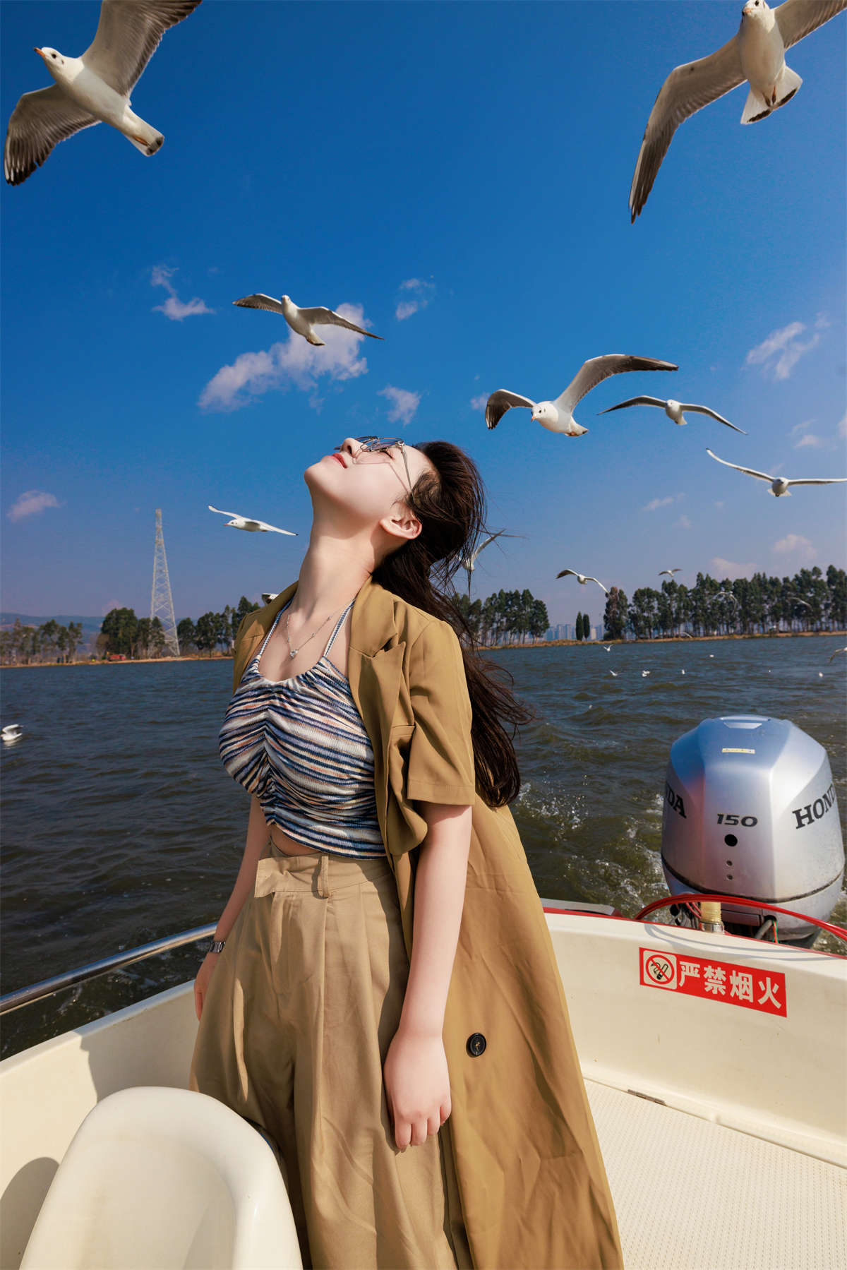 YITUYU艺图语 2023.07.10 游艇 裴同学插图1