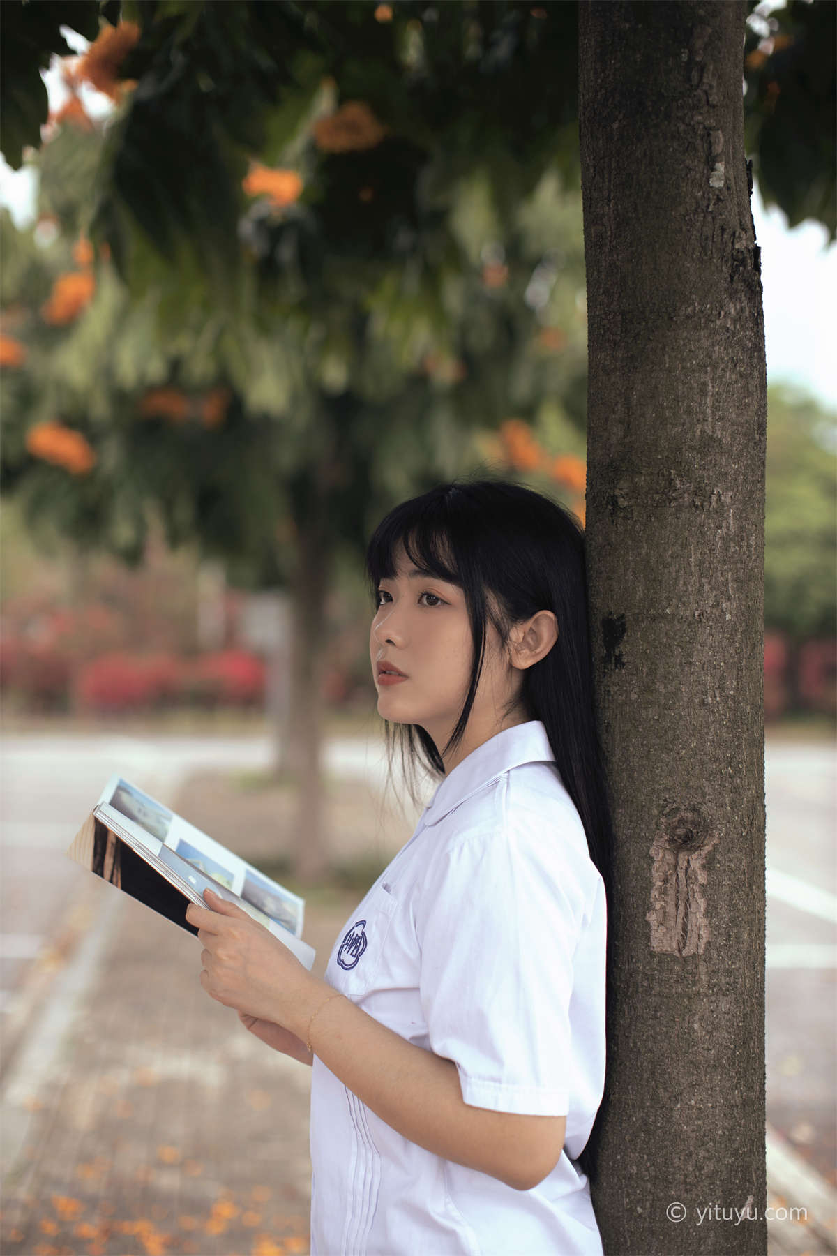 YITUYU艺图语 2021.04.28 花季 黄子卿-日更街拍