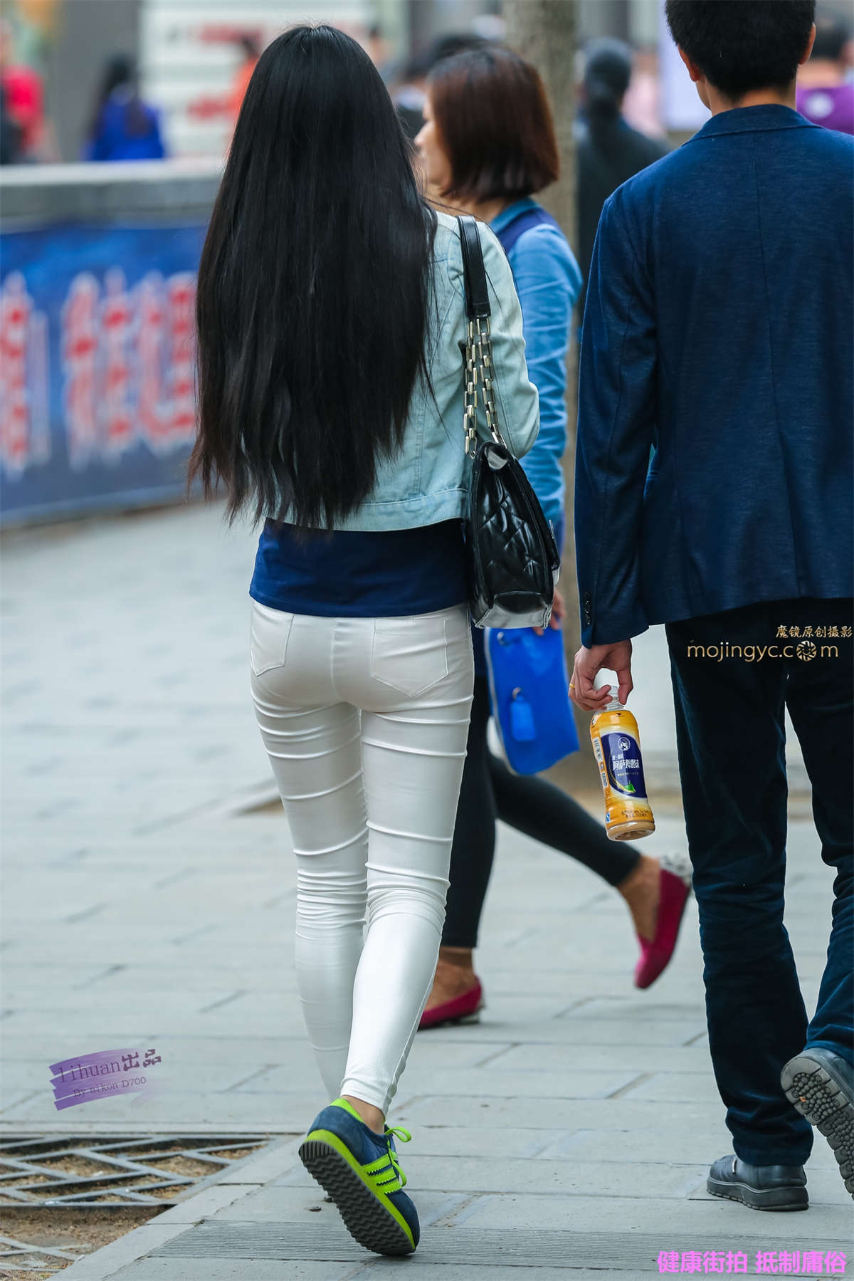 李欢原创-白裤，紧翘（8P）-日更街拍
