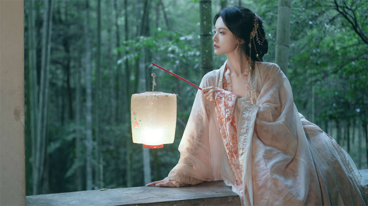 YITUYU艺图语 2023.10.24 曲径探幽 邹雨桐-日更街拍