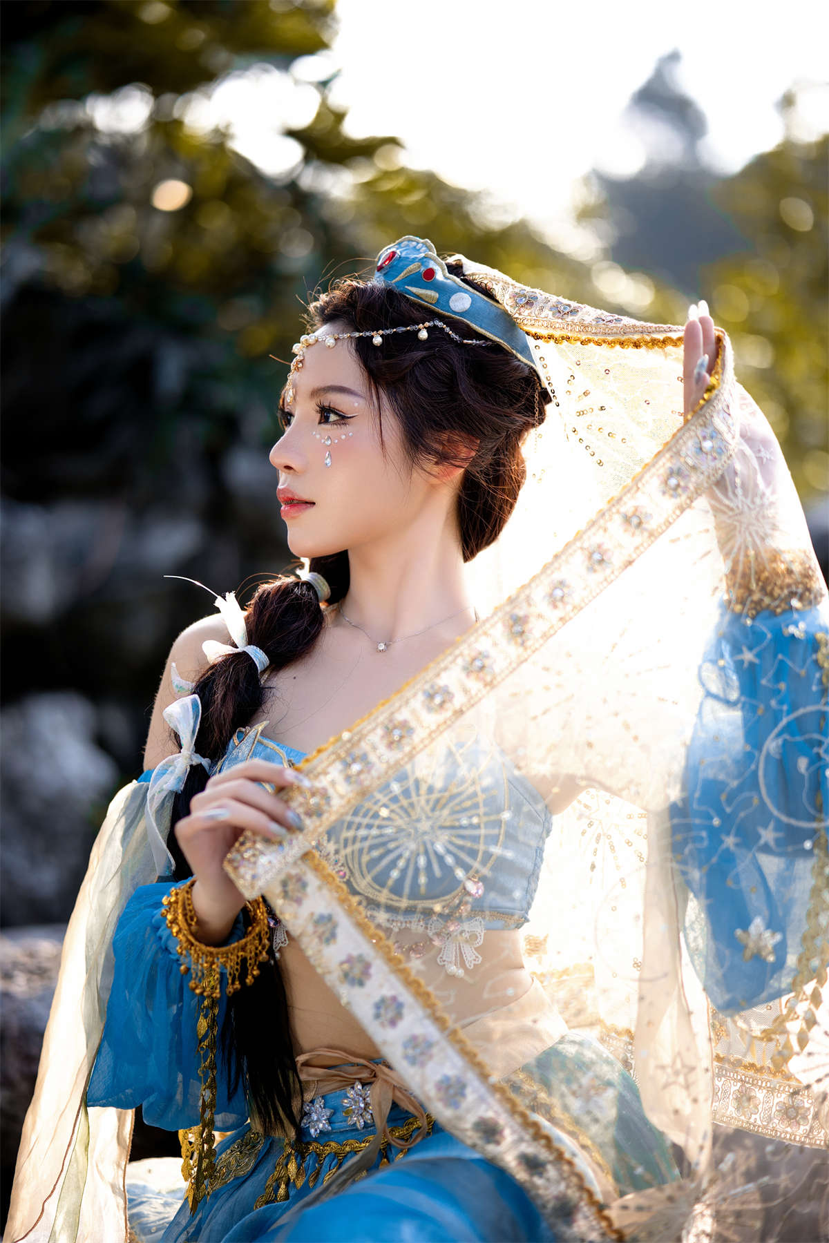 YITUYU艺图语 2023.06.07 清风徐来纱窗外，玉面含笑妆容俏 媛媛插图1