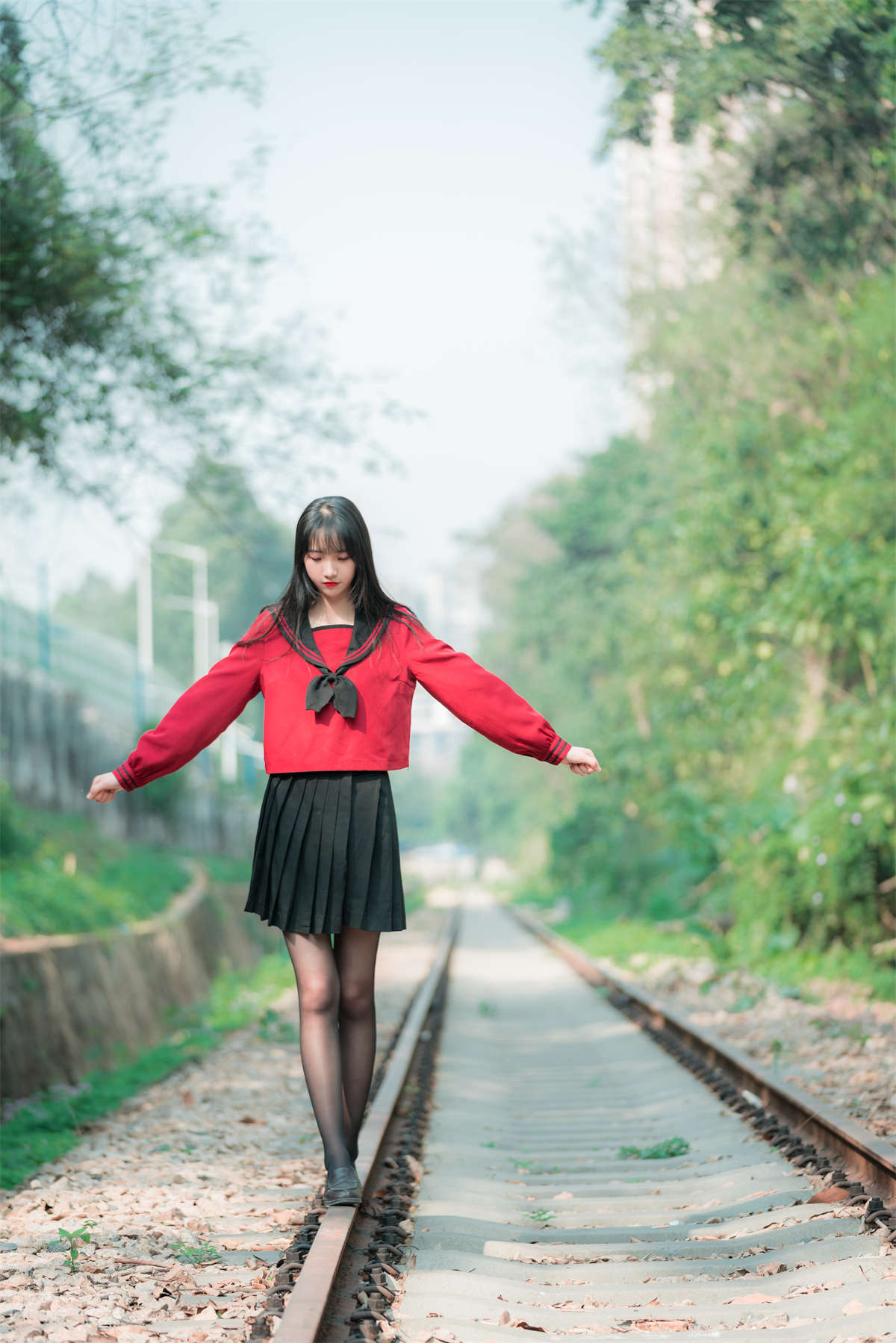 图片[2]-西瓜 铁轨-日更街拍