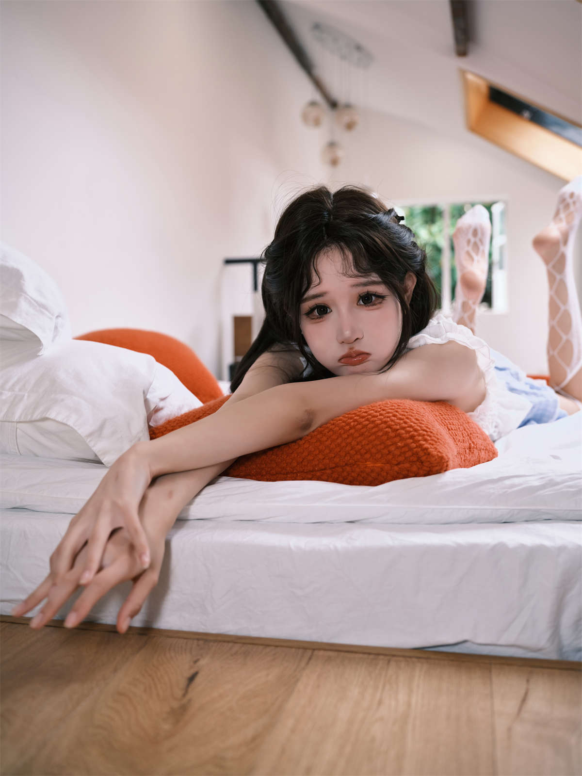 YITUYU艺图语 2024.07.20 洋房天台的读书少女 孟程程-日更街拍