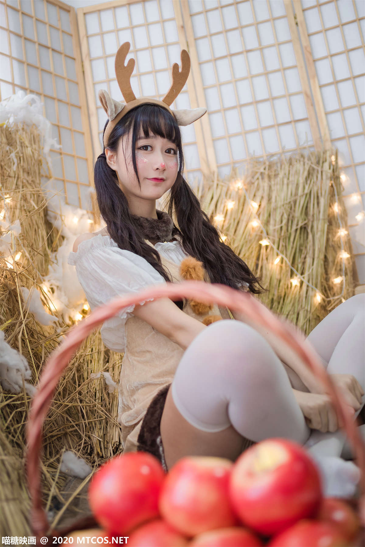 喵糖映画 VOL.268 一只驯鹿酱-日更街拍