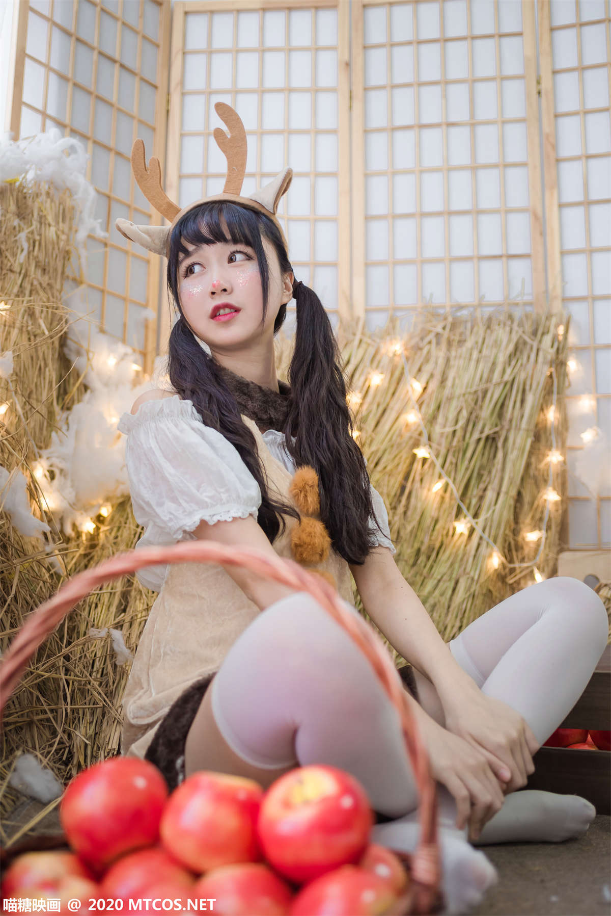 图片[2]-喵糖映画 VOL.268 一只驯鹿酱-日更街拍