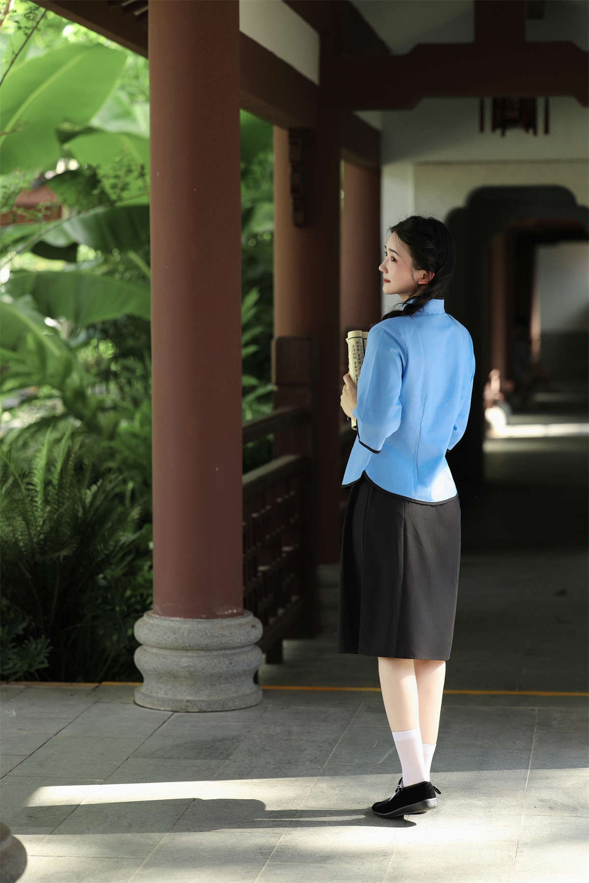 YITUYU艺图语 2023.10.25 怀春的少女 一大块蛋糕插图1