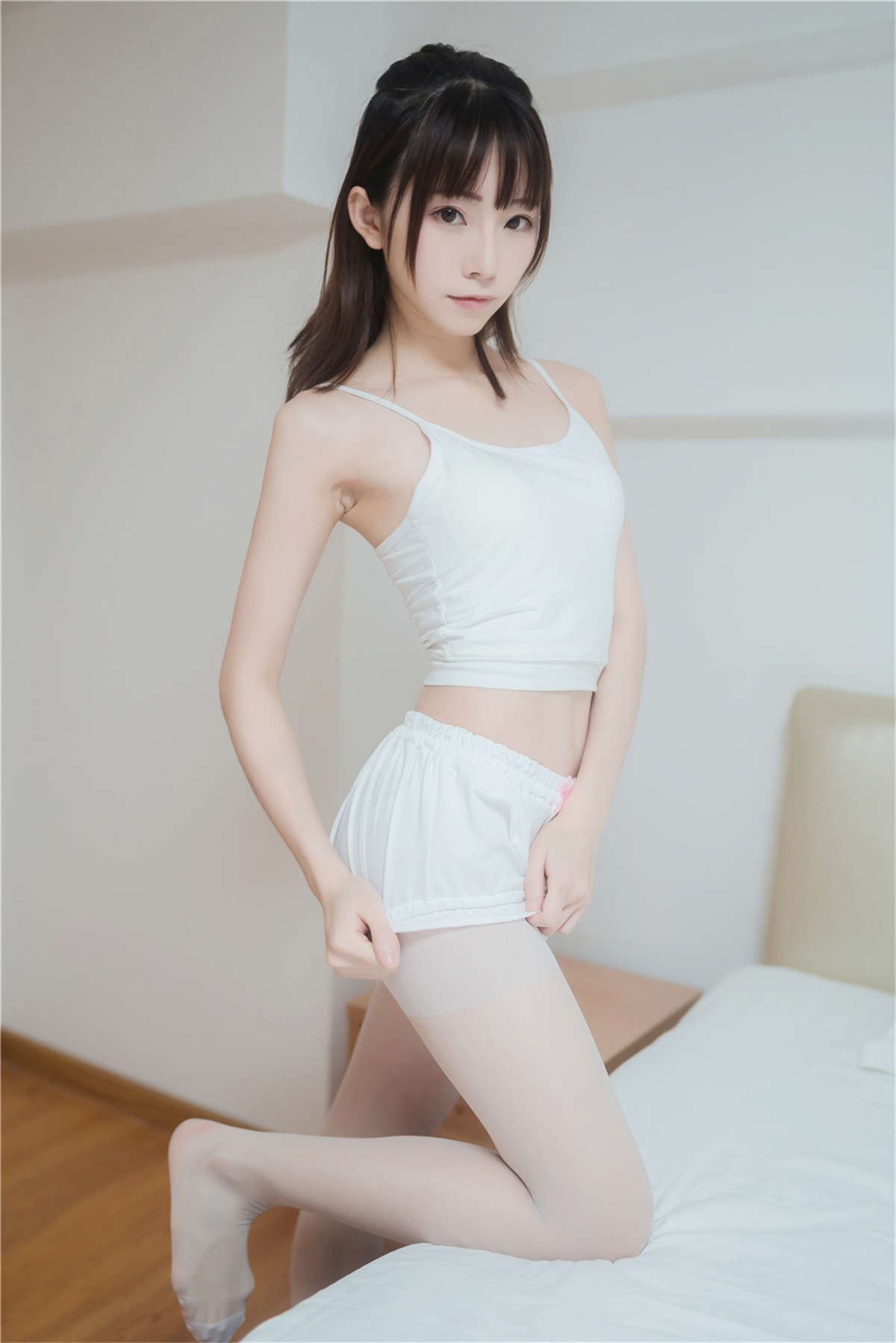 喵糖映画 VOL.269 白色套装-日更街拍