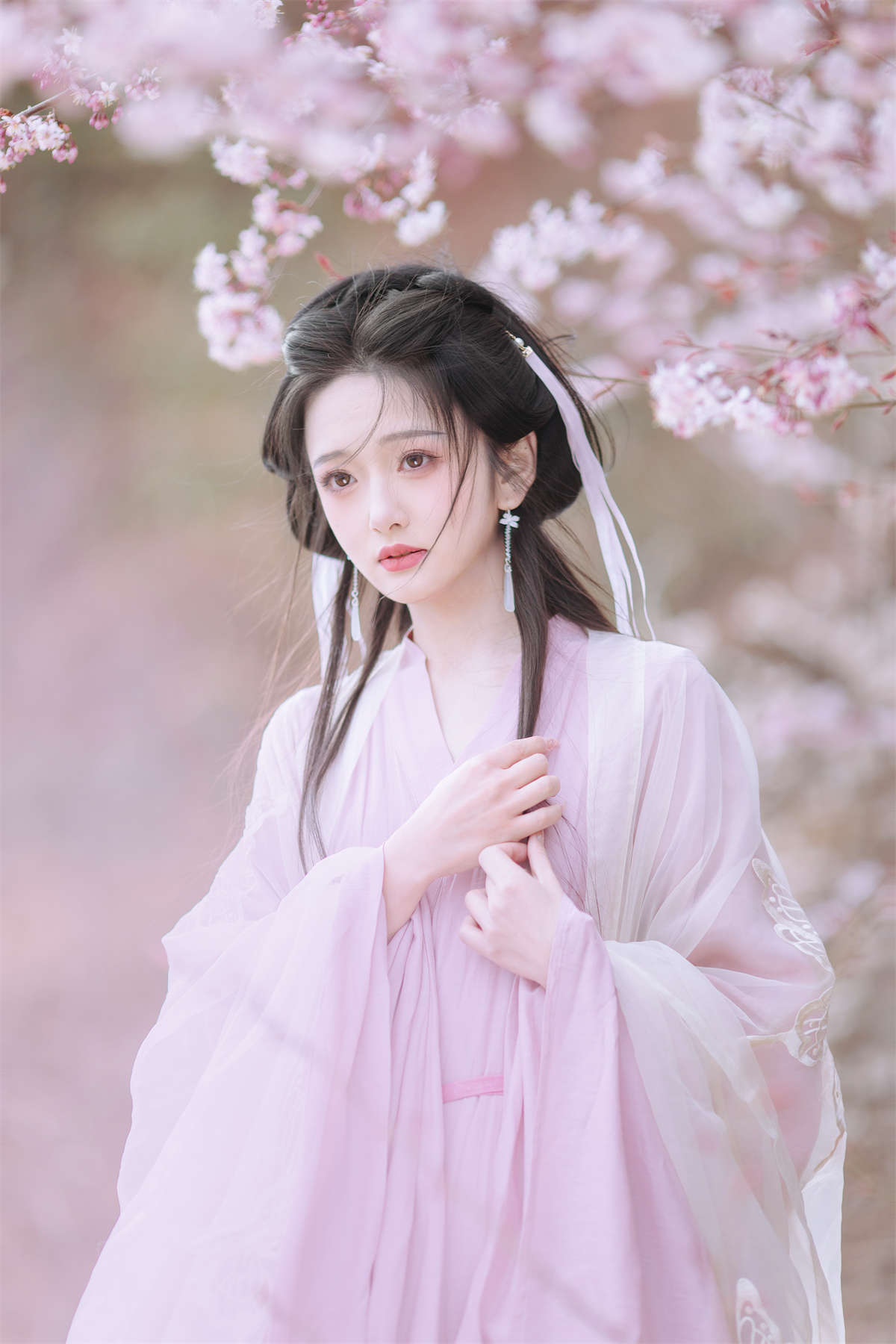 YITUYU艺图语 2025.04.09 花不误 赤嫣在这里-日更街拍