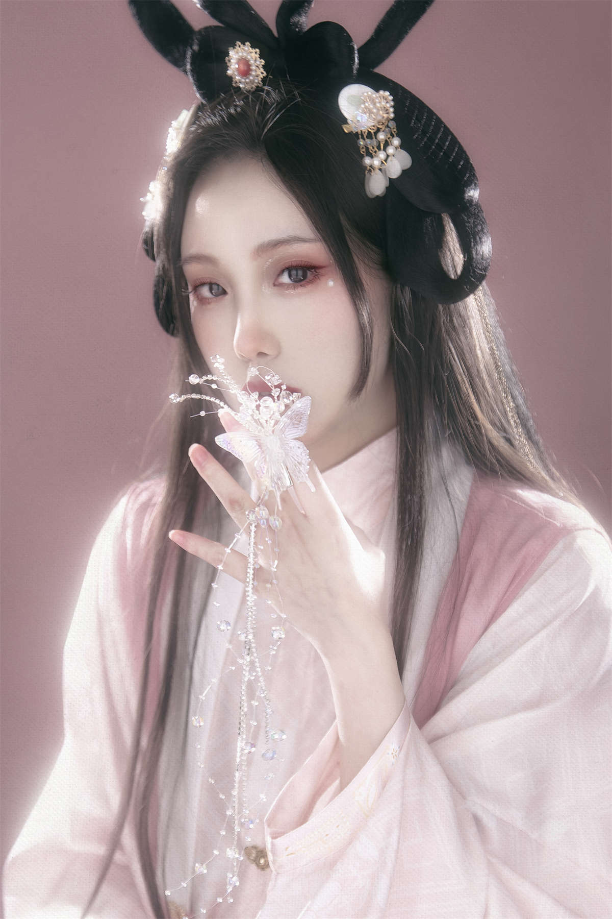 YITUYU艺图语 2023.02.24 春日迟迟，卉木萋萋 里奈Riina-日更街拍